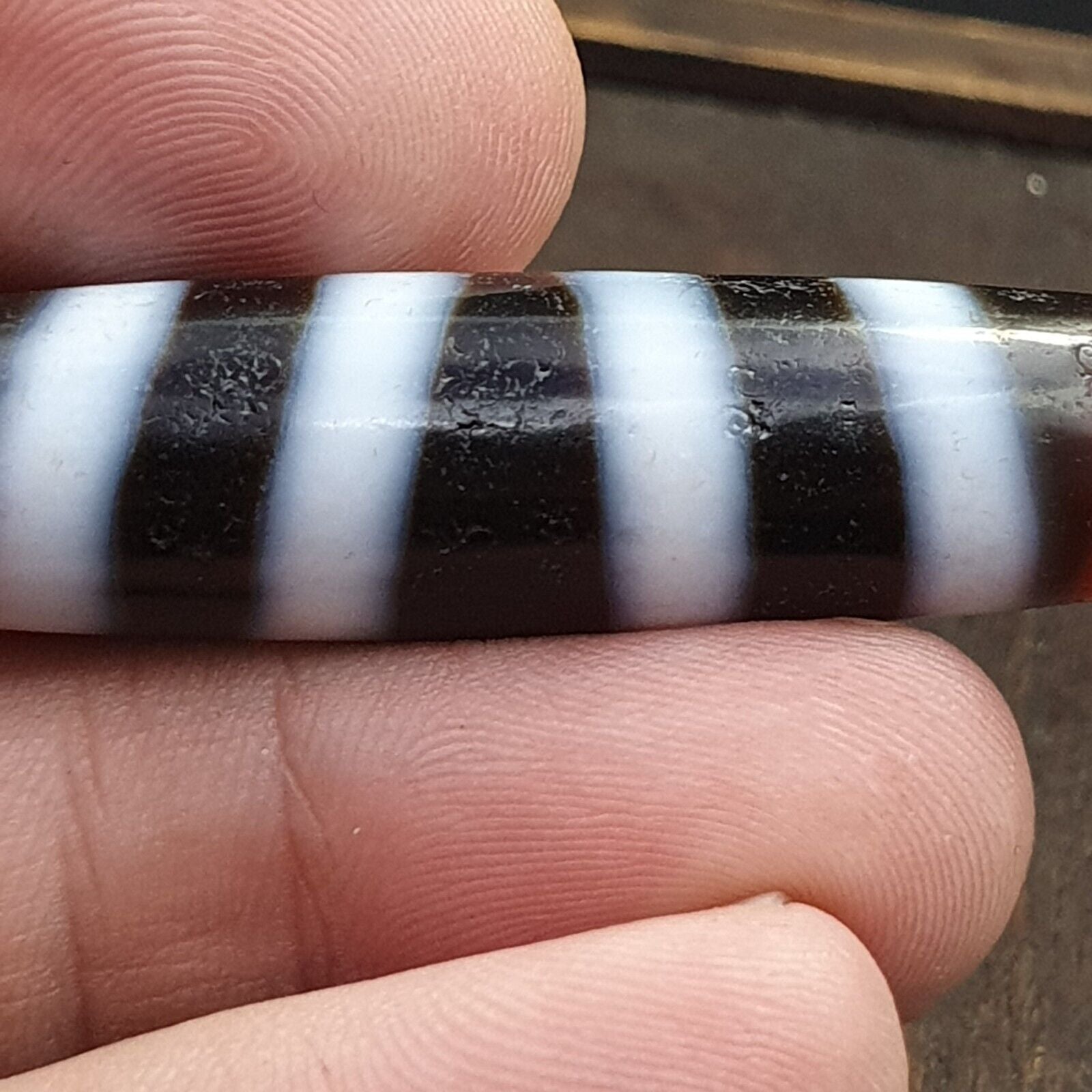 Antique Himalayan Indo Tibetan rare 4 LINES Agate Dzi Amulet Bead