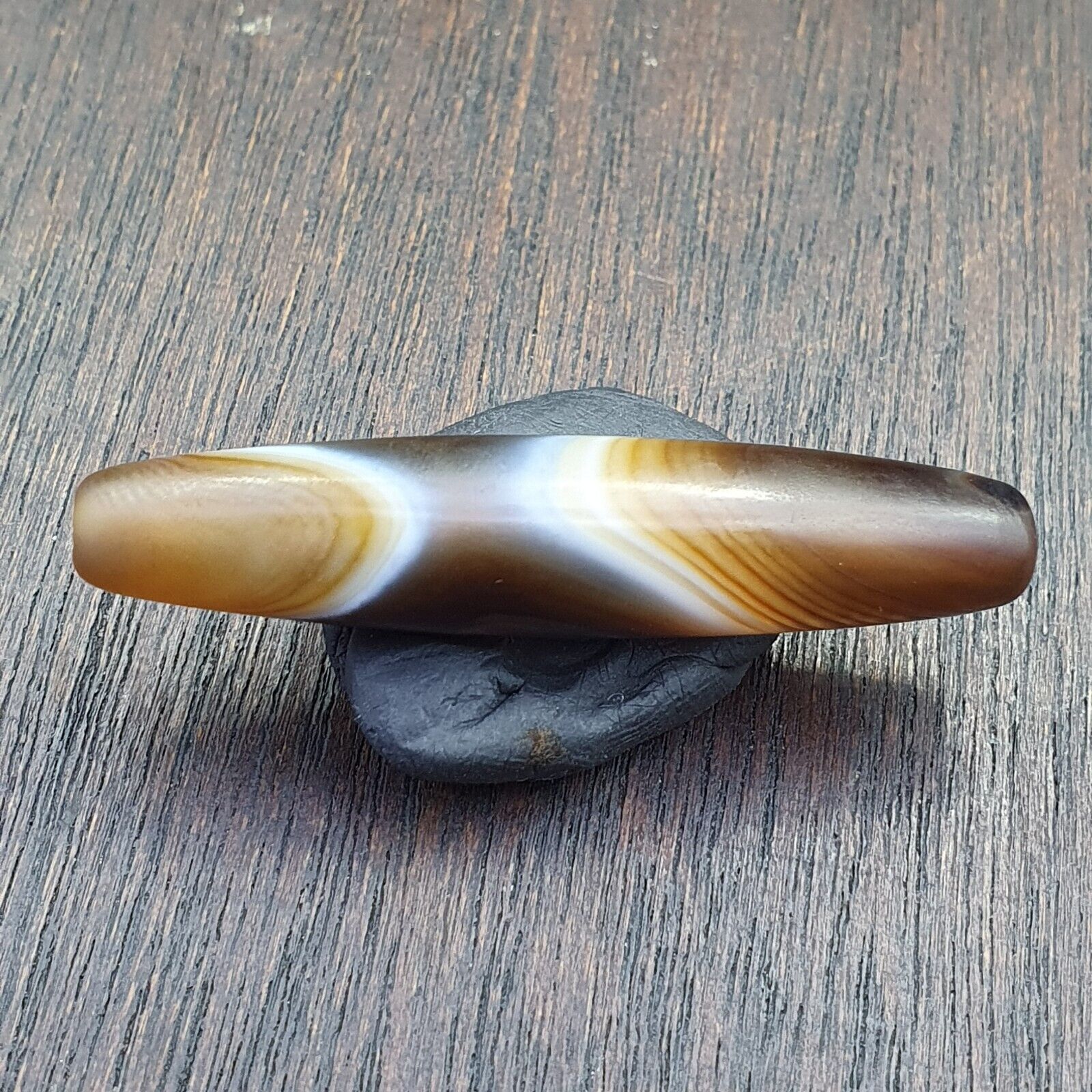 Antique Yemeni Middle Eastern Agate Eyes Patterns Suleimani Agate Bead