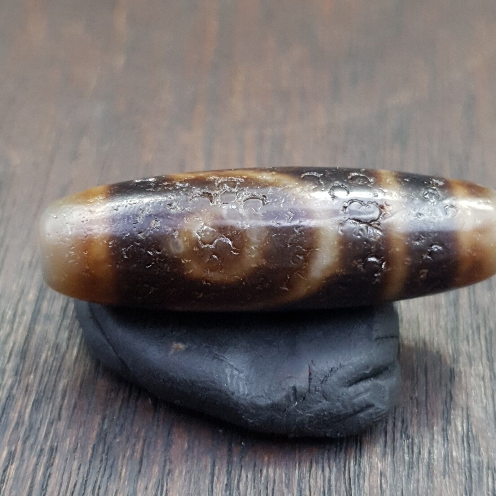 Antique Tibetan Nepalese Double Eyes Agate stone Dzi Bead Amulet HQ-A-3