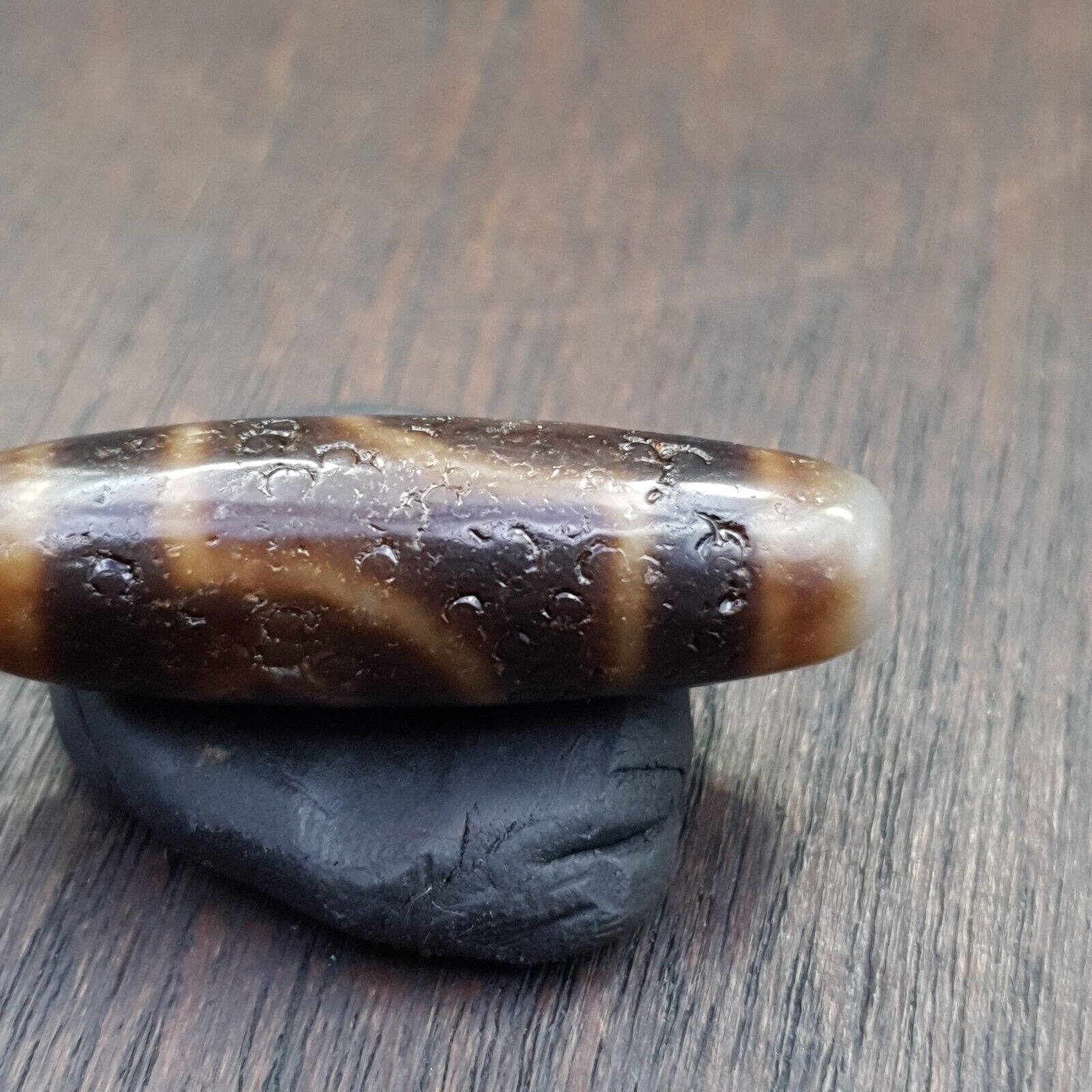 Antique Tibetan Nepalese Double Eyes Agate stone Dzi Bead Amulet HQ-A-3