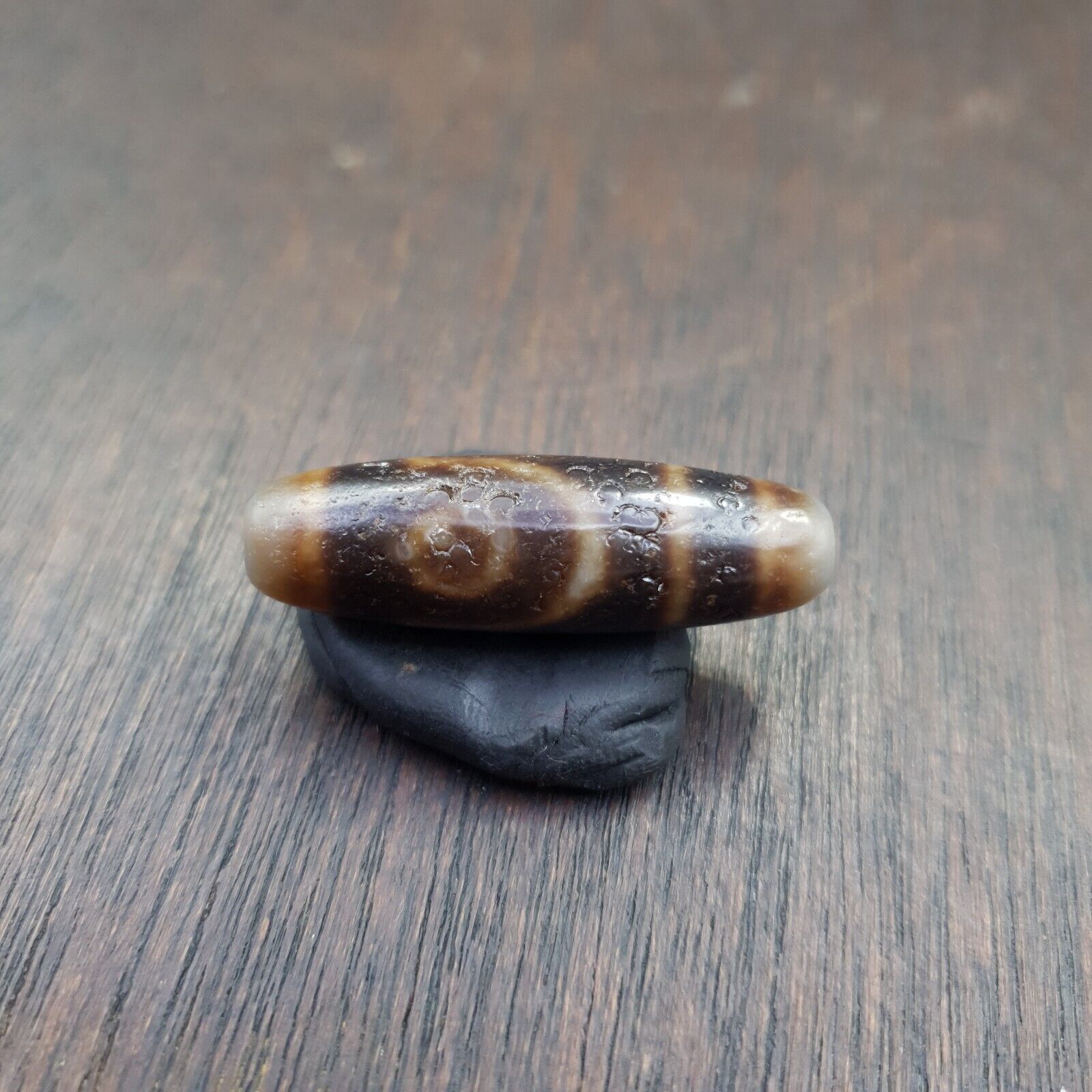 Antique Tibetan Nepalese Double Eyes Agate stone Dzi Bead Amulet HQ-A-3