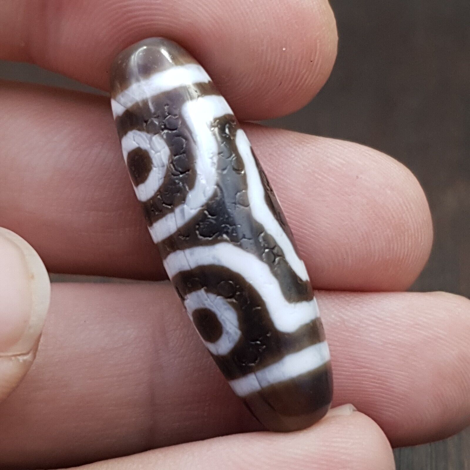Tibetan Nepalese Triple Eyes Agate stone Dzi Bead Amulet HQ-A-5