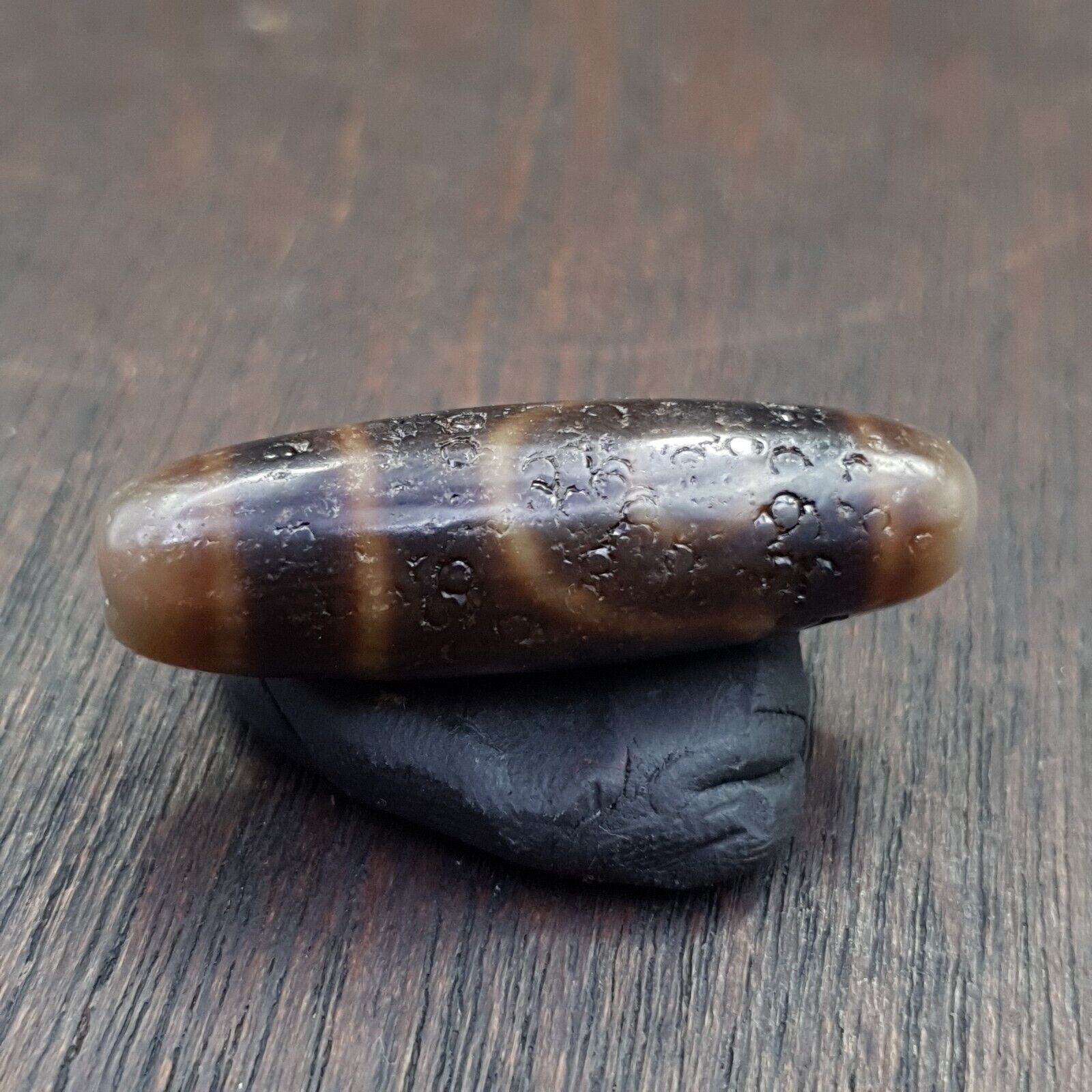 Antique Tibetan Nepalese Double Eyes Agate stone Dzi Bead Amulet HQ-A-3