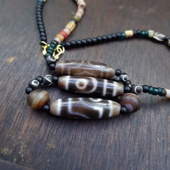 Antique Tibetan Nepalese Eyes Antique Agate Suleimani & Dzi Bead Amulet Necklace