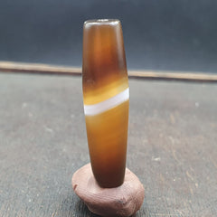 Antique Old Yemeni Agate Natural Rare pattern Banded Agate Bead  BD-A-3