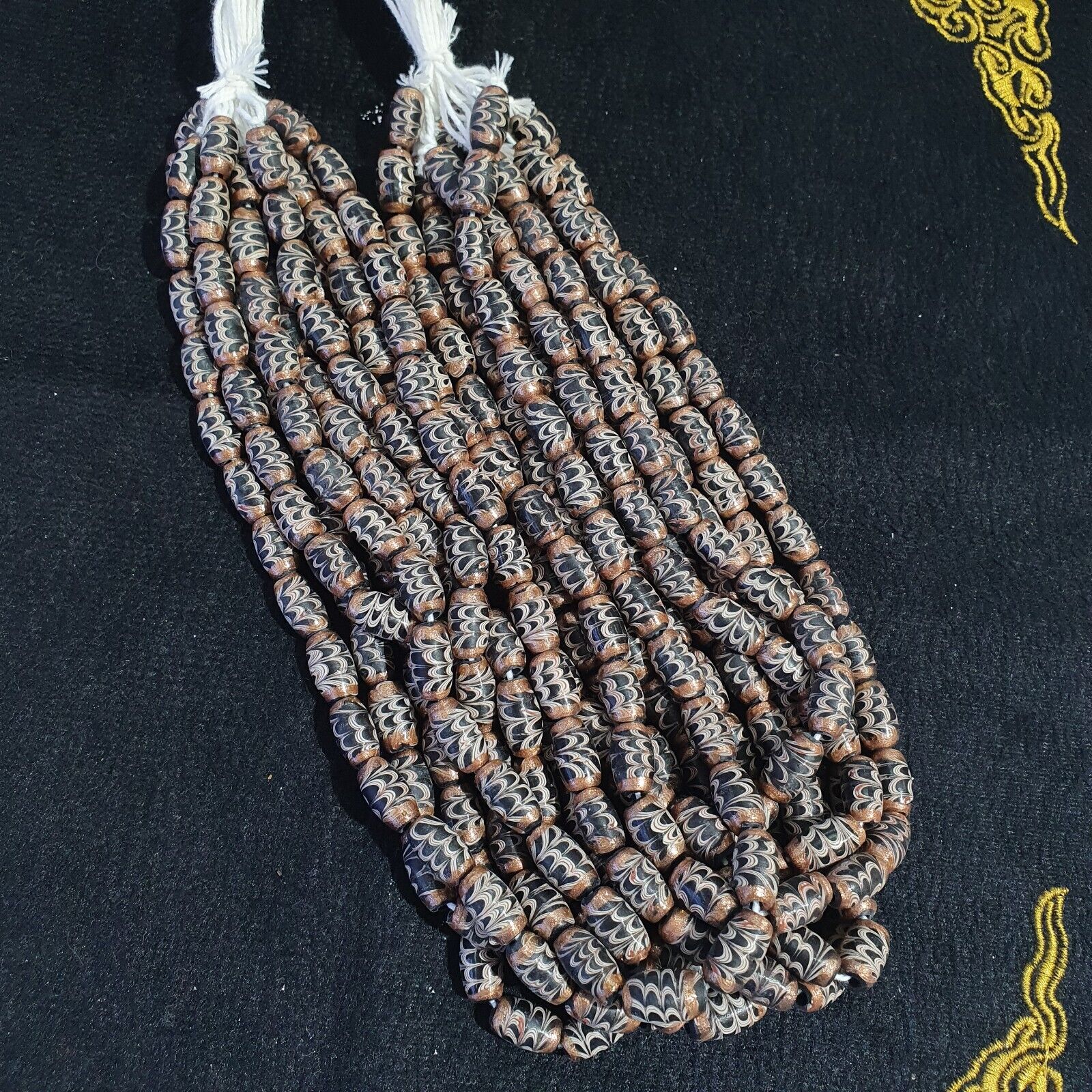 Vintage Aventurine Black Fancy Feather glass beads 15x8.5mm 24" Necklace