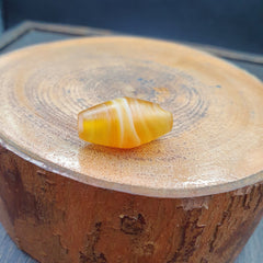 Antique Old Yemeni crystal in Agate Middle Eastern yellow Agate Bead AMD-49