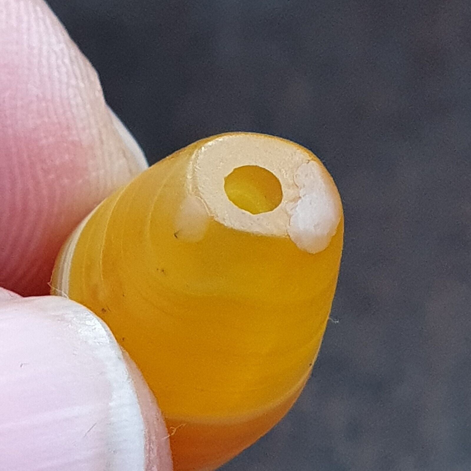 Antique Old Yemeni crystal in Agate Middle Eastern yellow Agate Bead AMD-49