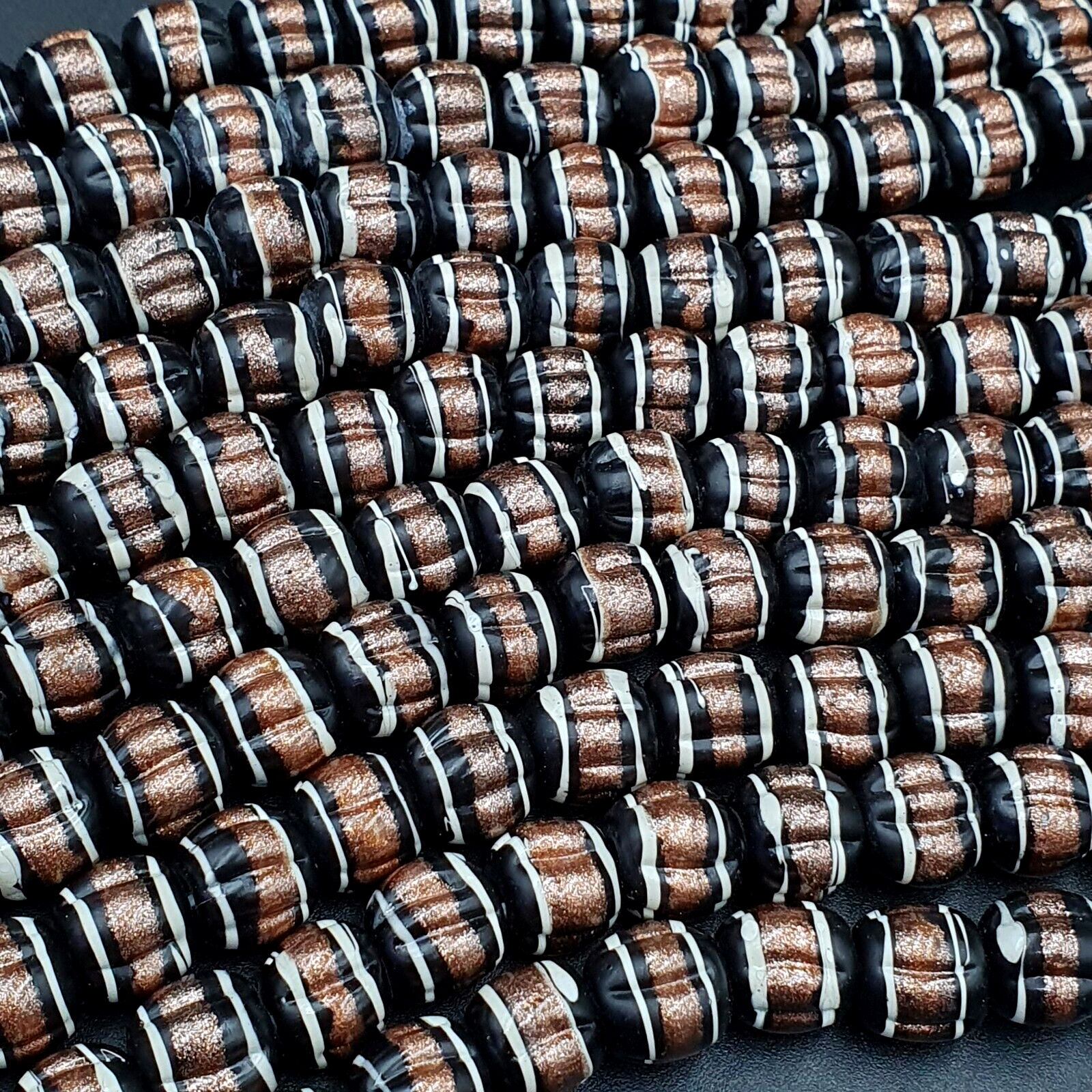 VINTAGE Venerano ART Fancy Beads 10-10.5MM Aventurine GLASS BEADS Necklace