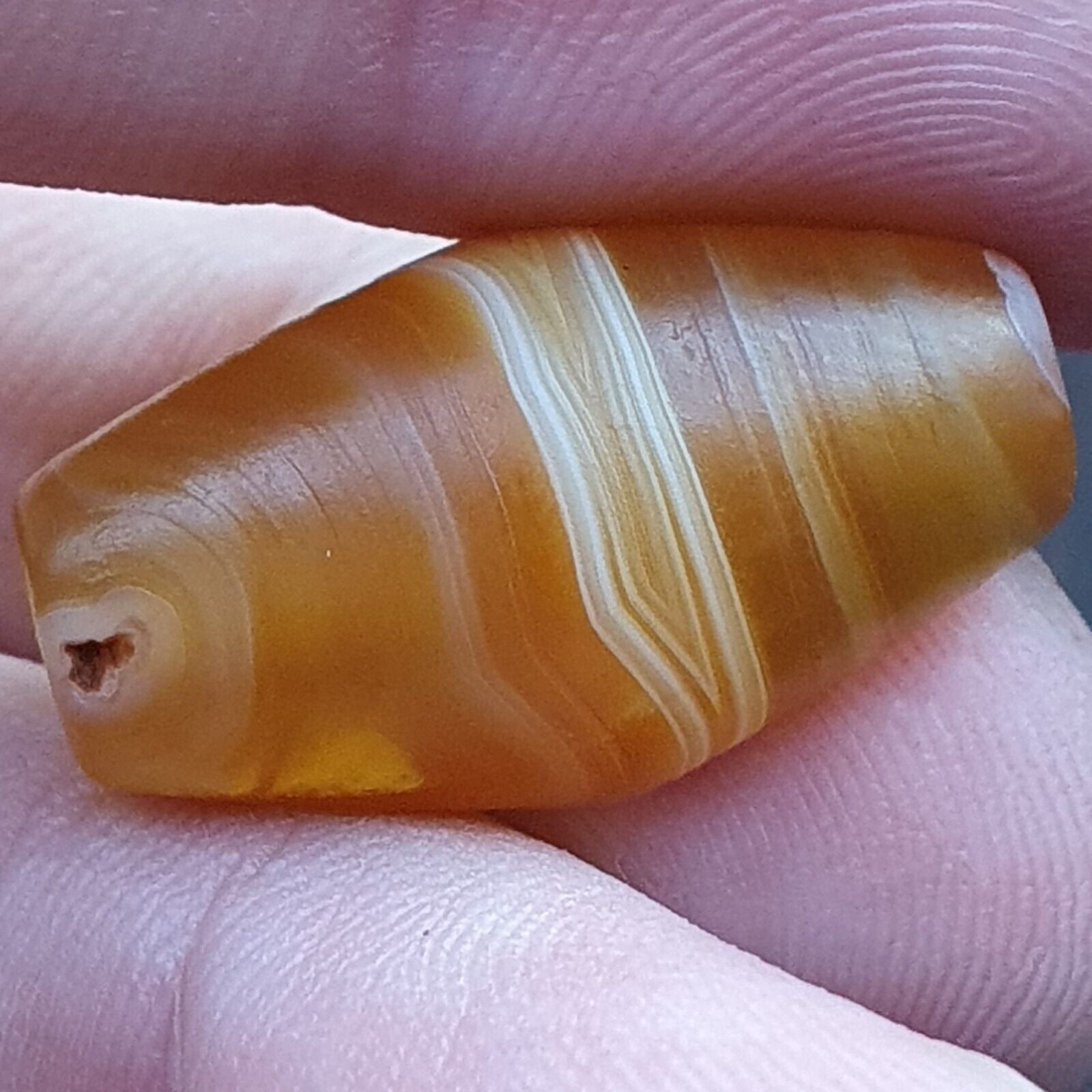 Antique Old Yemeni crystal in Agate Middle Eastern yellow Agate Bead AMD-49