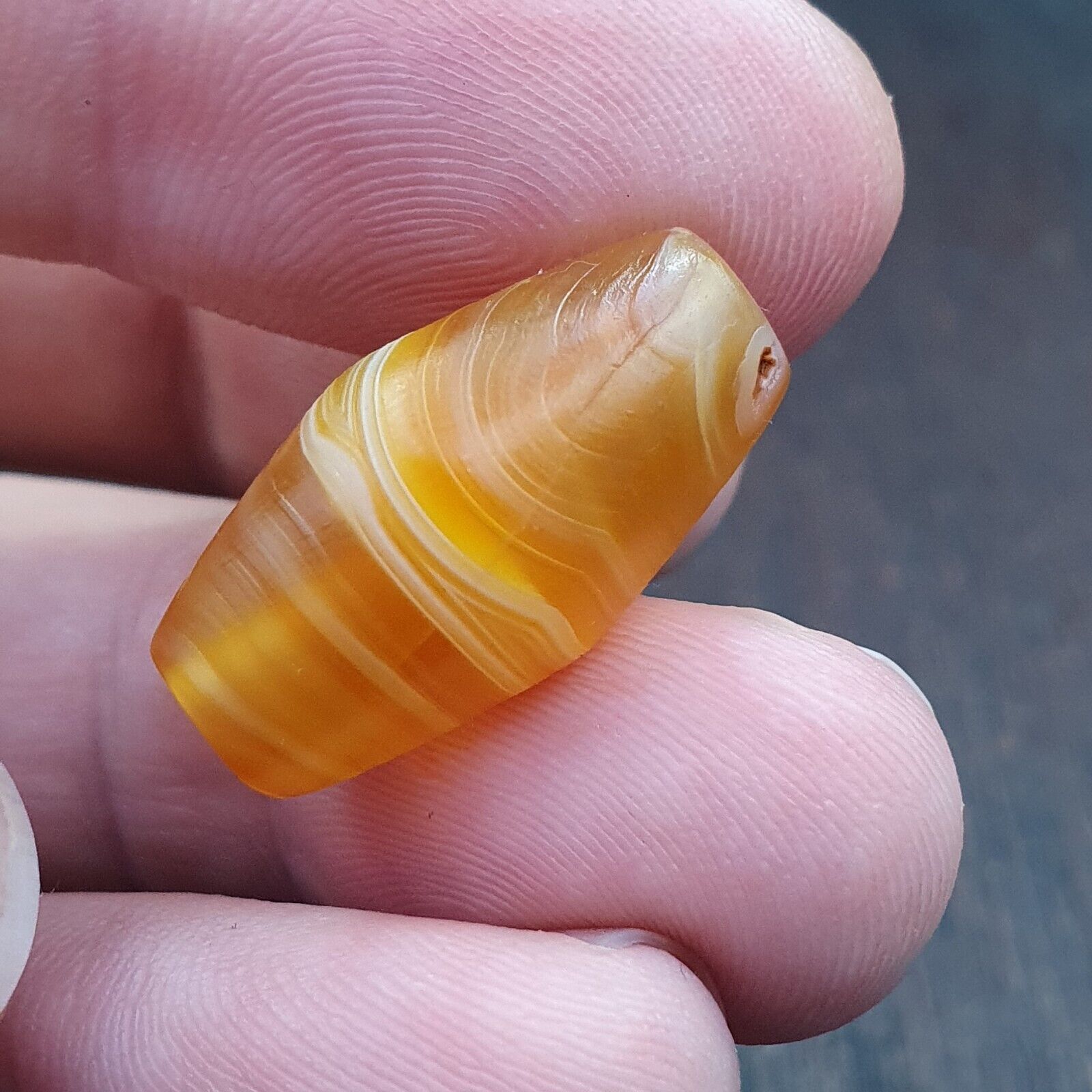 Antique Old Yemeni crystal in Agate Middle Eastern yellow Agate Bead AMD-49