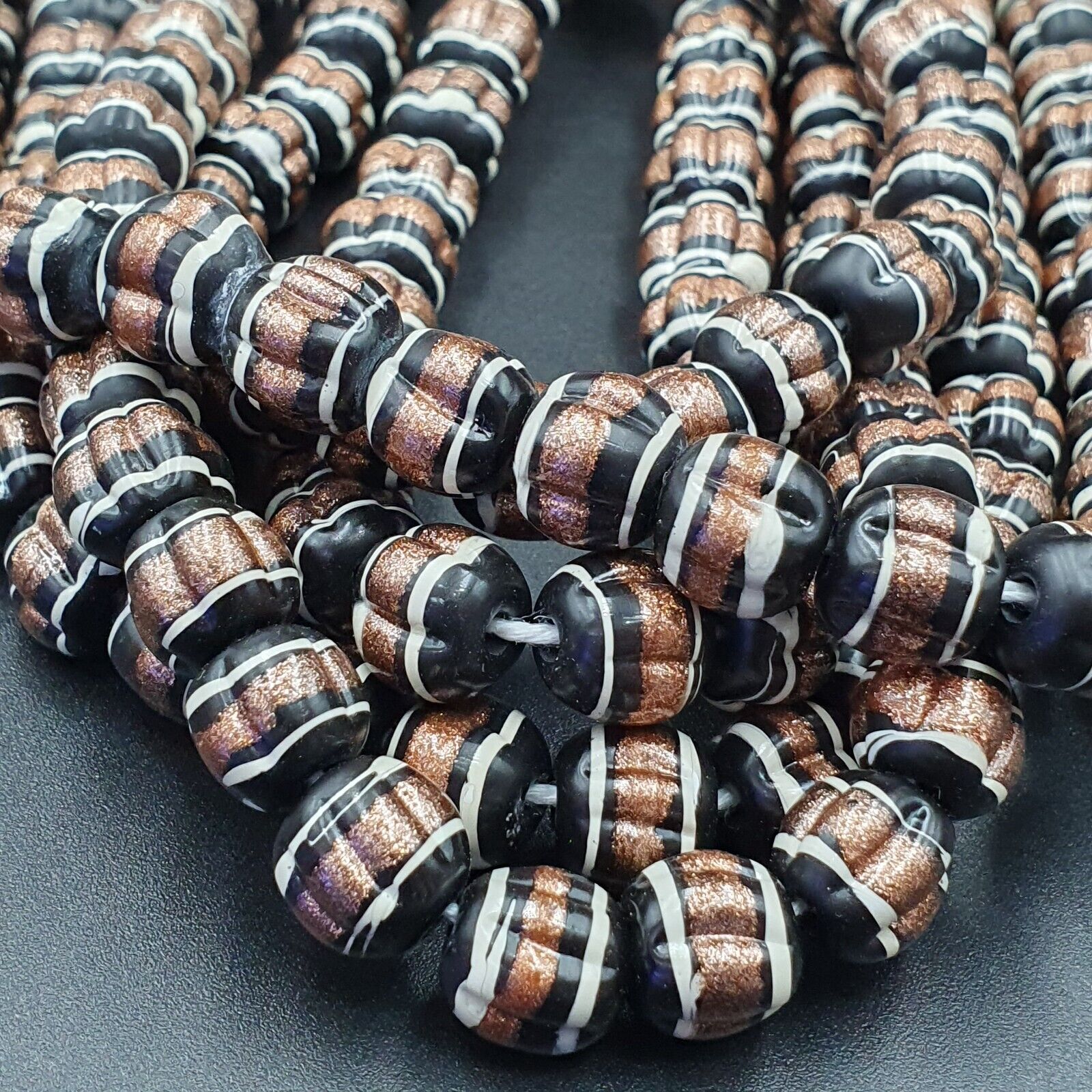 VINTAGE Venerano ART Fancy Beads 10-10.5MM Aventurine GLASS BEADS Necklace