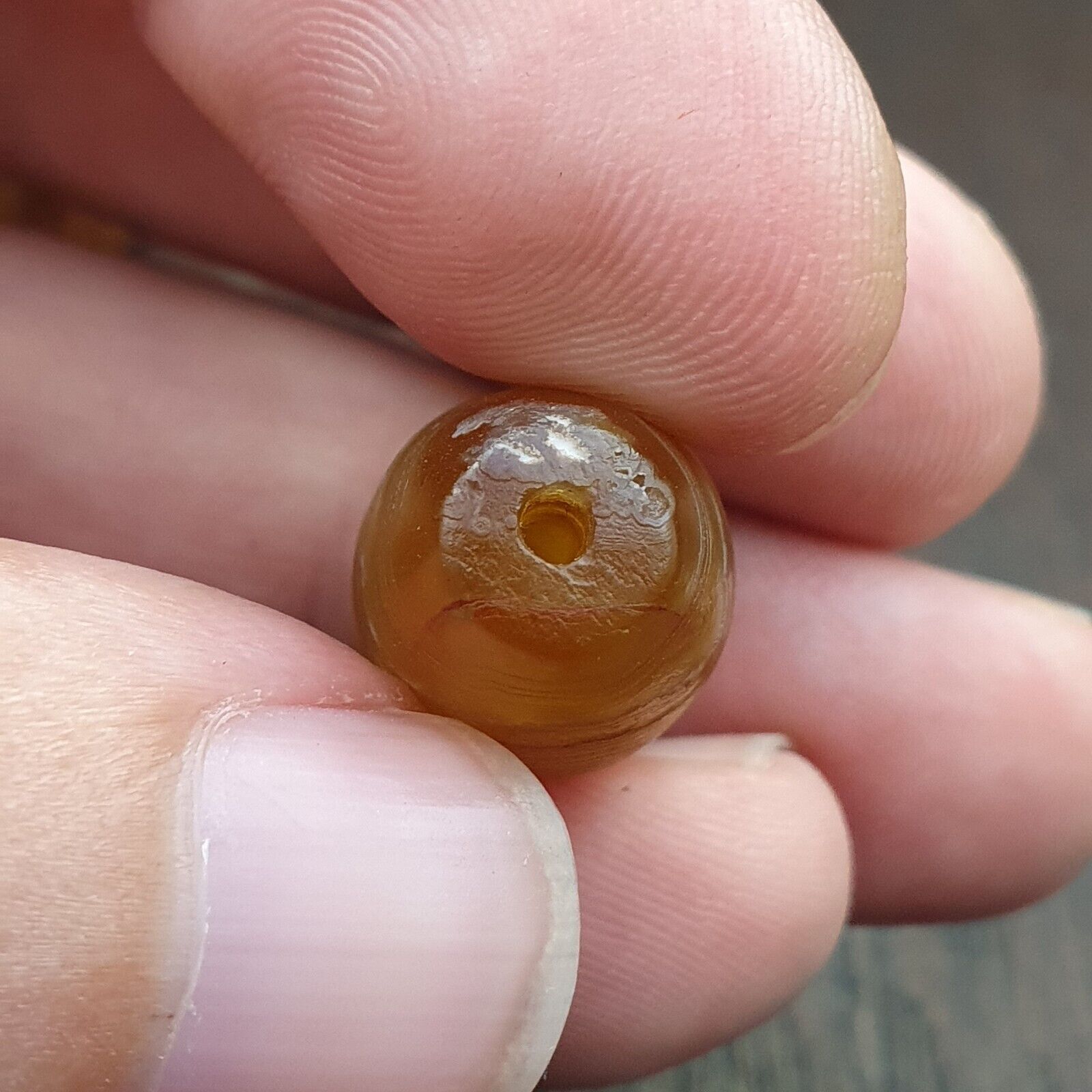 Antique Old Yemeni crystal in Agate Middle Eastern yellow Agate Bead AMD-48