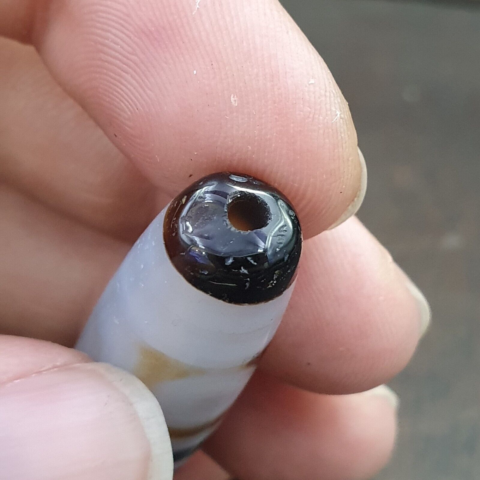 Antique Tibetan Old Grey Agate Dzi Bead " 2 eyes " Amulet Pendant E-23