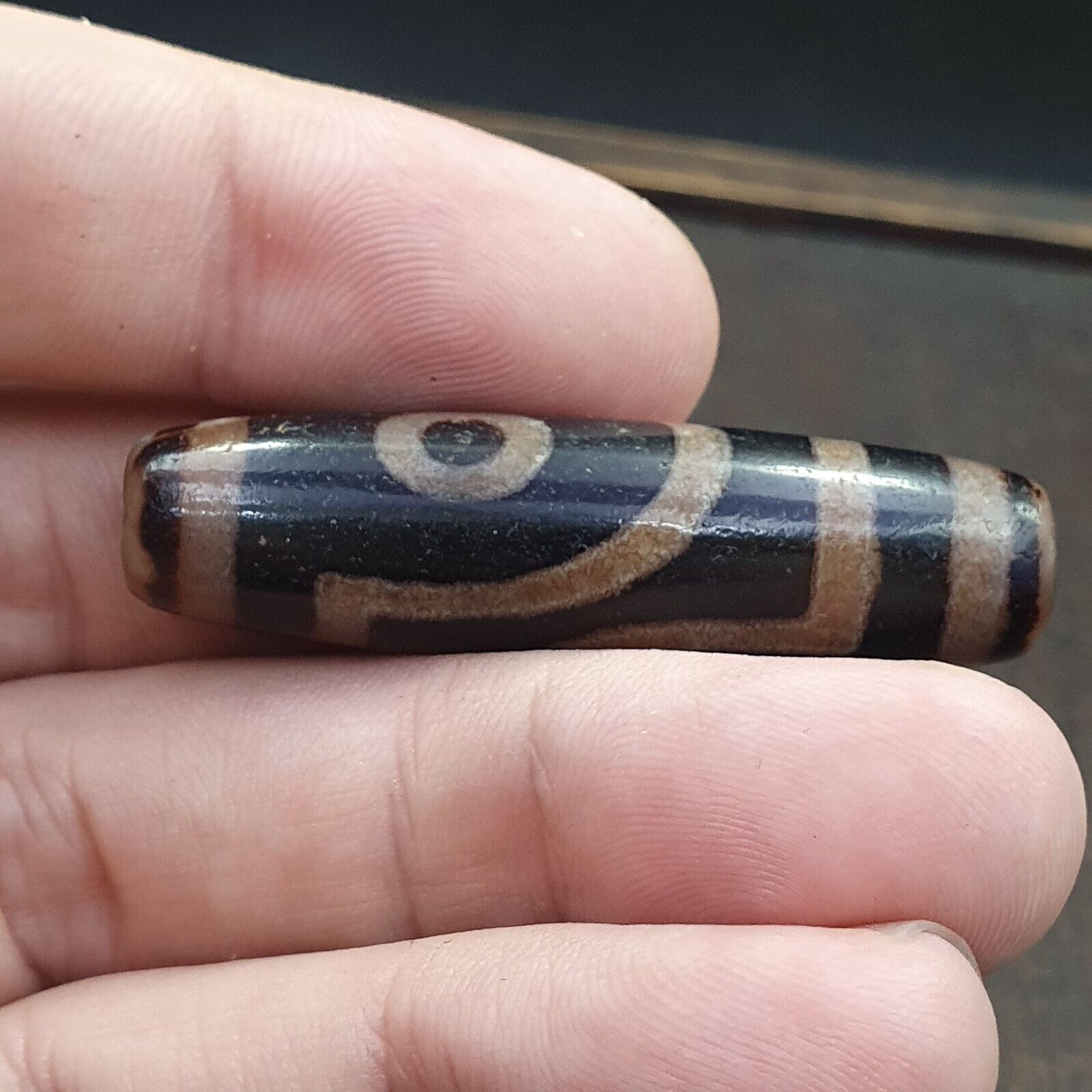 Antique Tibetan Old Rusted Agate Dzi Bead " 2 eyes " Amulet Pendant E-20