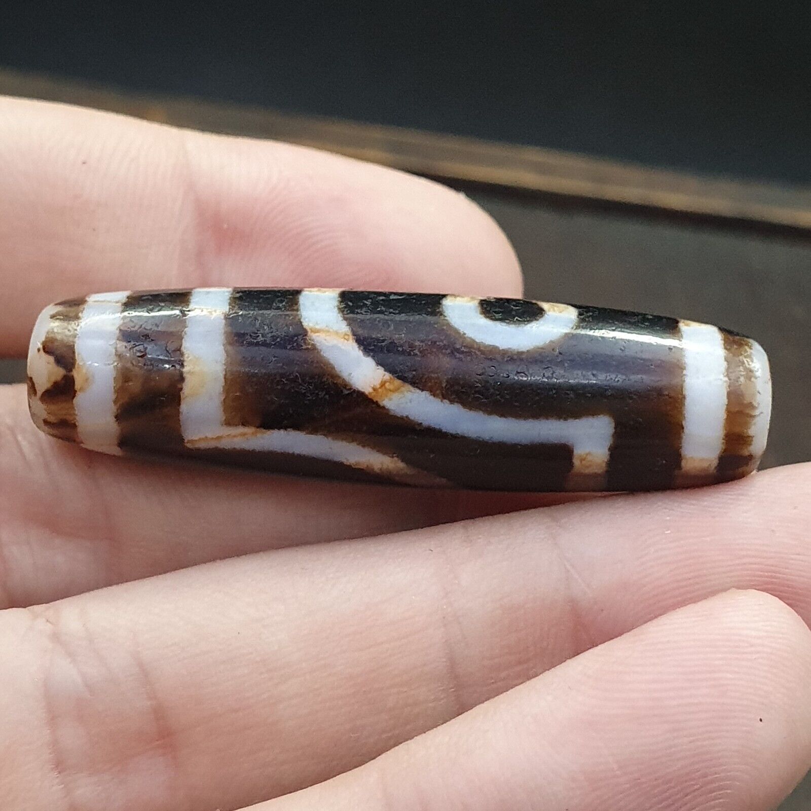 Antique Tibetan Old Rusted Agate Dzi Bead " 2 eyes " Amulet Pendant E-20