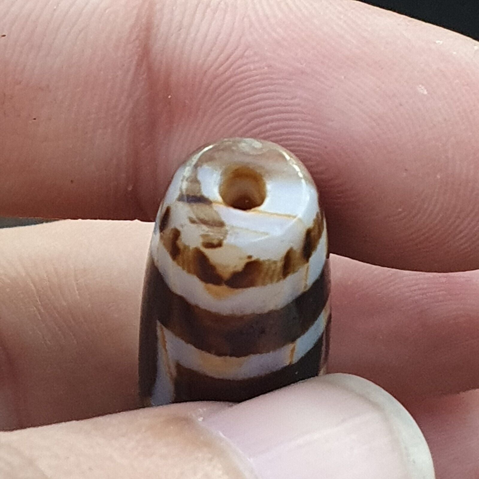 Antique Tibetan Old Rusted Agate Dzi Bead " 2 eyes " Amulet Pendant E-20