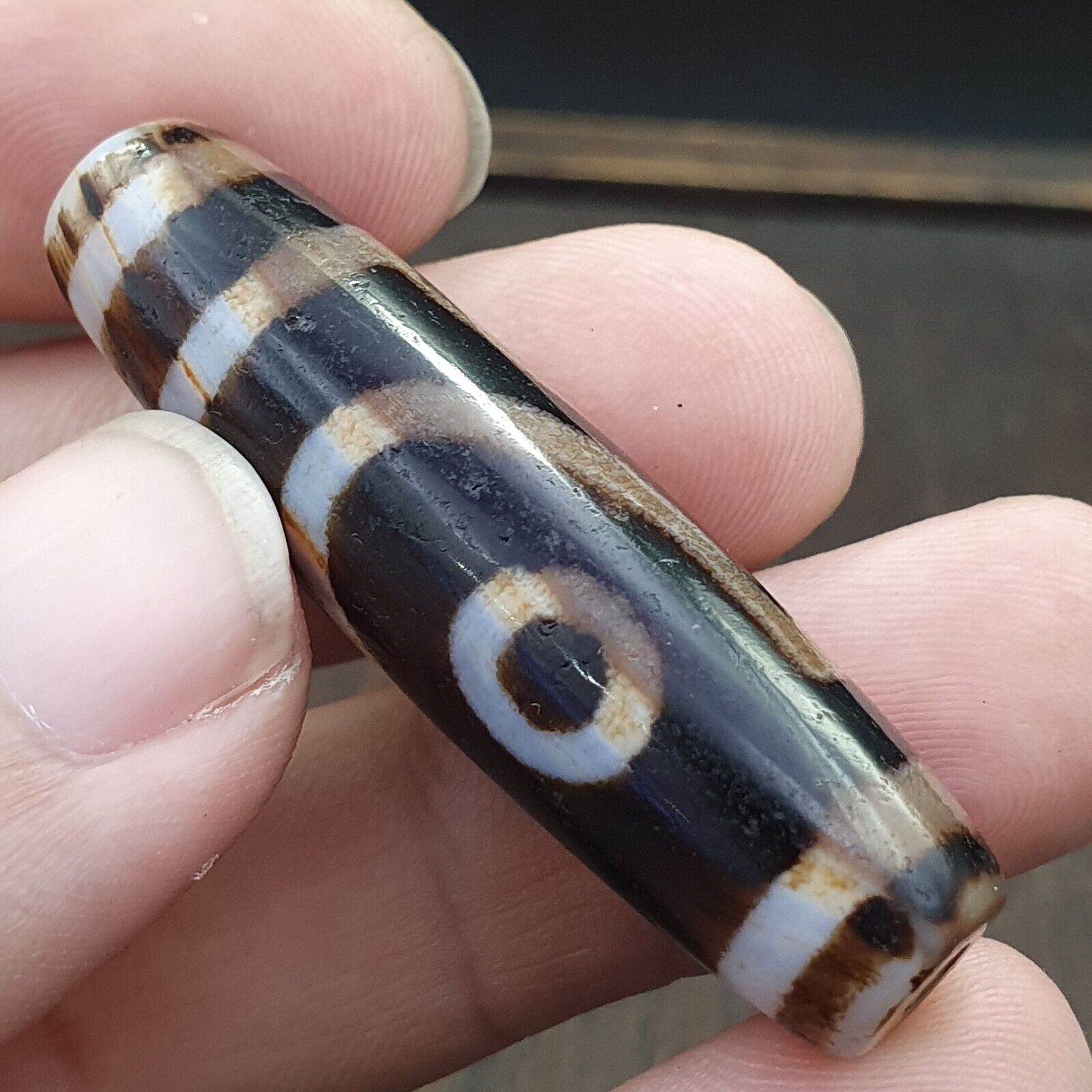 Antique Tibetan Old Rusted Agate Dzi Bead " 2 eyes " Amulet Pendant E-20