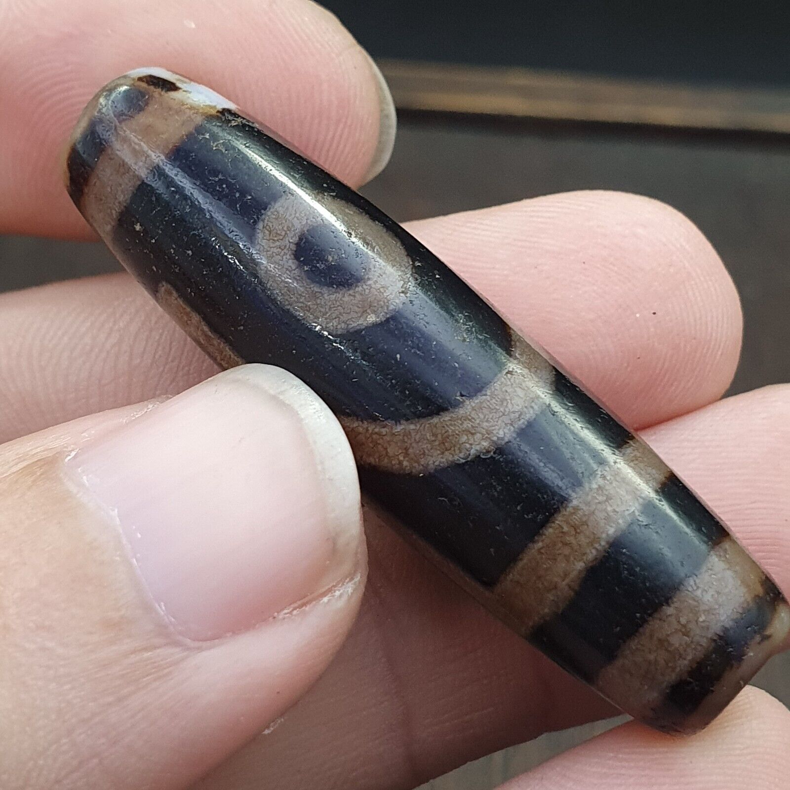 Antique Tibetan Old Rusted Agate Dzi Bead " 2 eyes " Amulet Pendant E-20