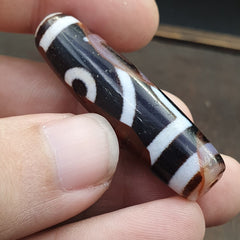 Antique Tibetan Old Rusted Agate Dzi Bead " 2 eyes " Amulet Pendant E-22