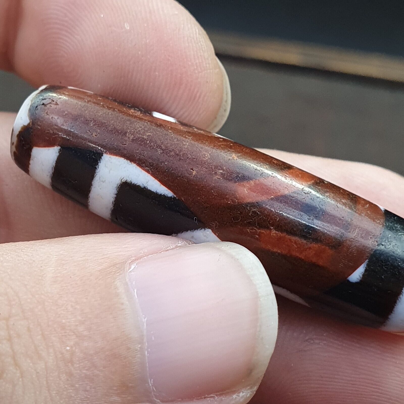 Antique Tibetan Old Rusted Agate Dzi Bead " 2 eyes " Amulet Pendant E-22