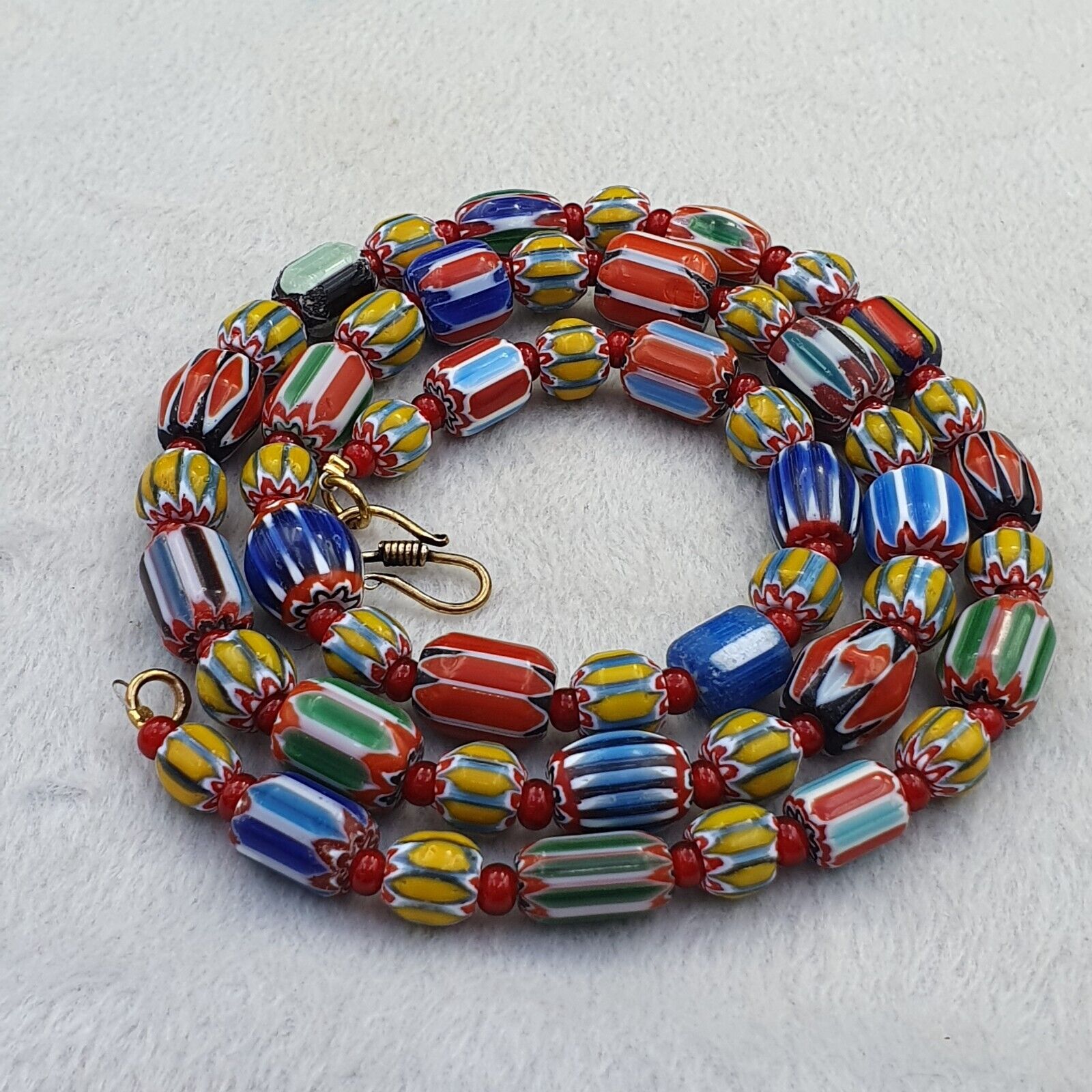 Vintage Chevron and Venetian Whit heart Multilayers Glass Beads Necklace NC-805