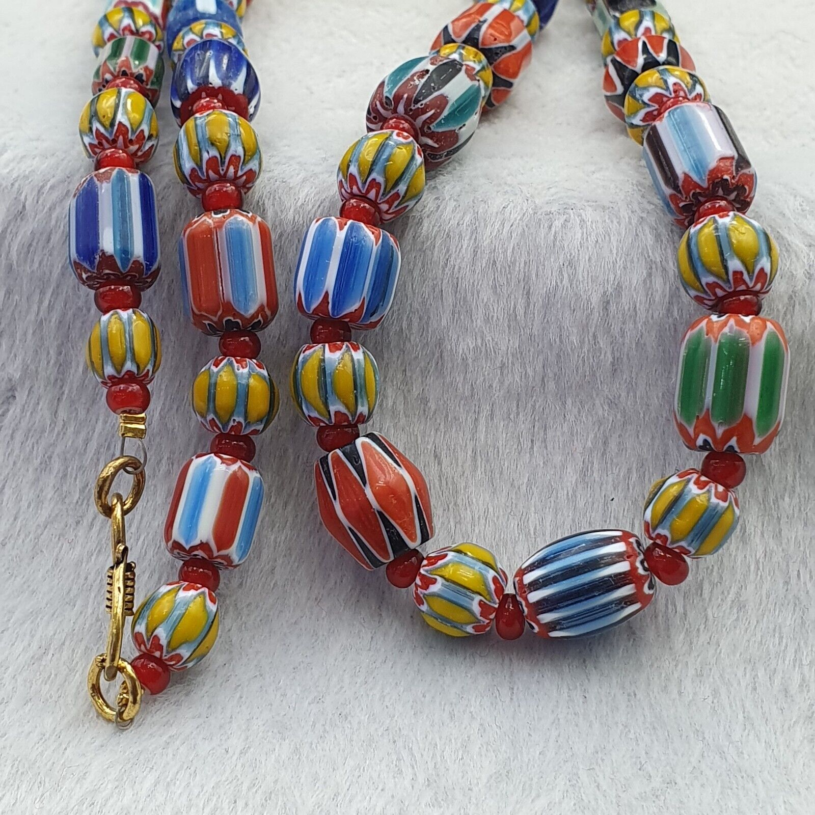 Vintage Chevron and Venetian Whit heart Multilayers Glass Beads Necklace NC-805