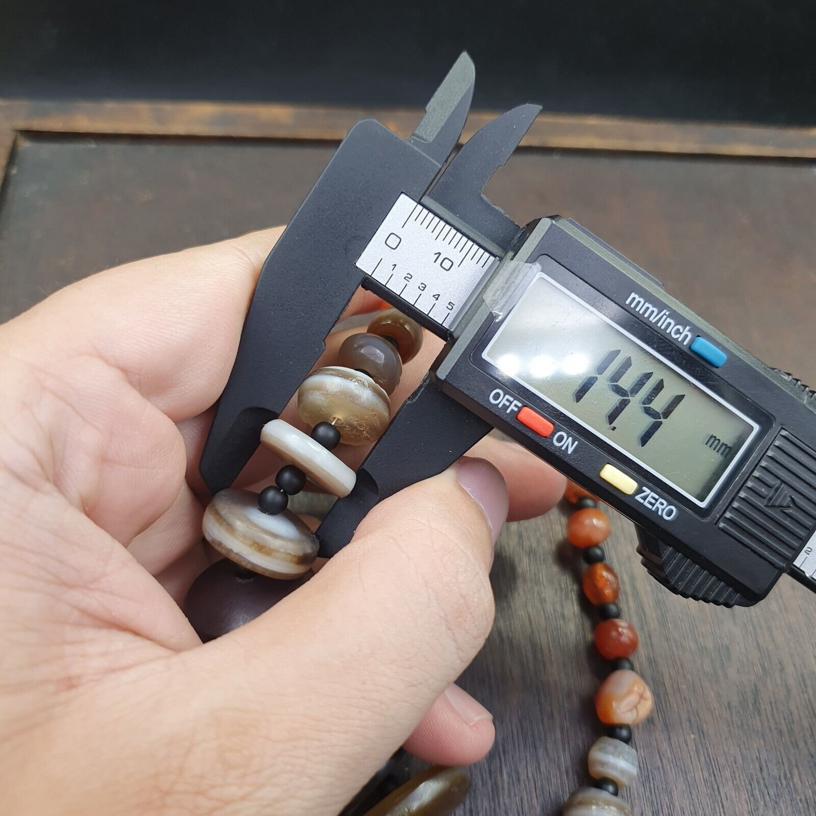 VERY RARE COLLECTION ANCIENT DZI AGATE STONE DISC Himalaya Beads Necklace B-1