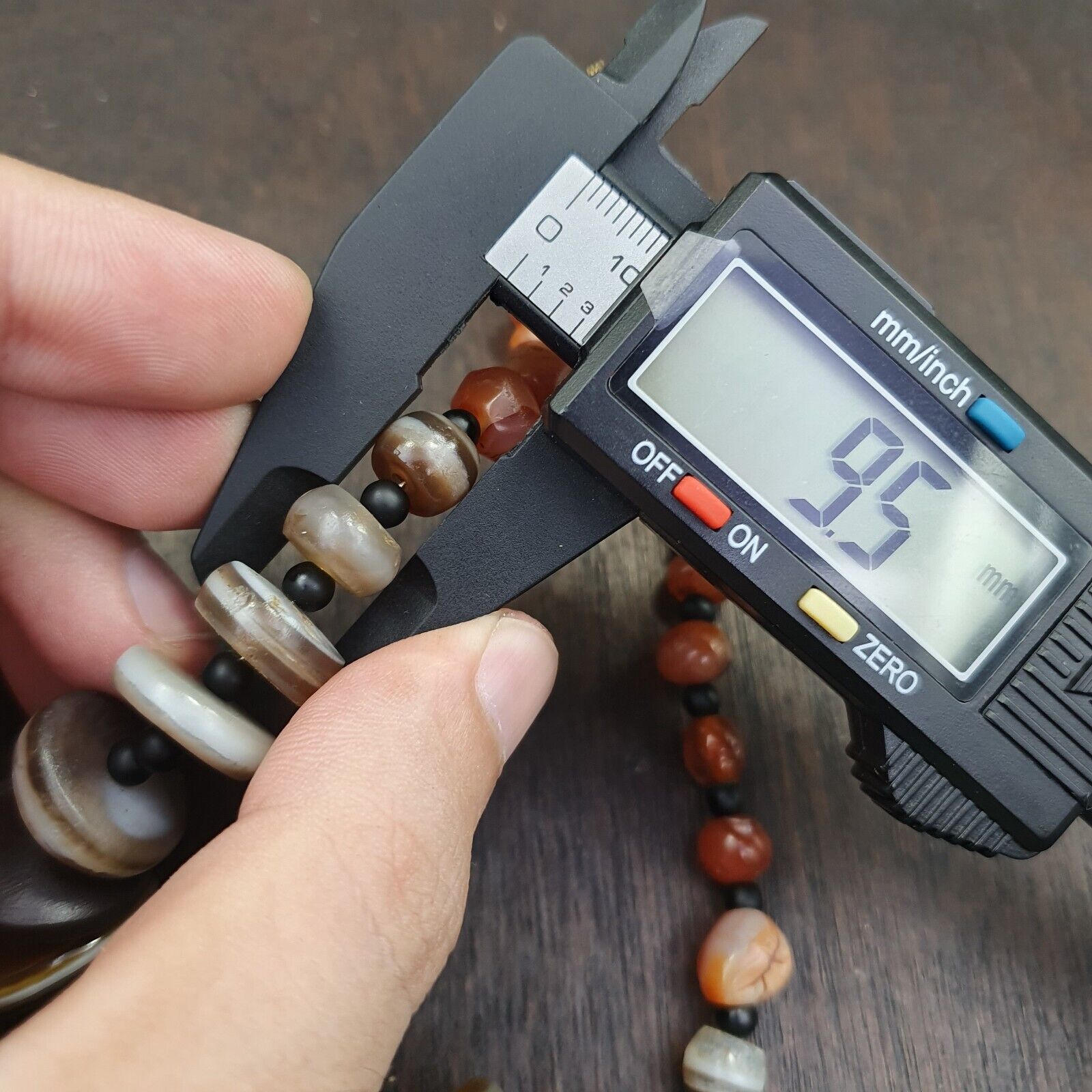 VERY RARE COLLECTION ANCIENT DZI AGATE STONE DISC Himalaya Beads Necklace B-1