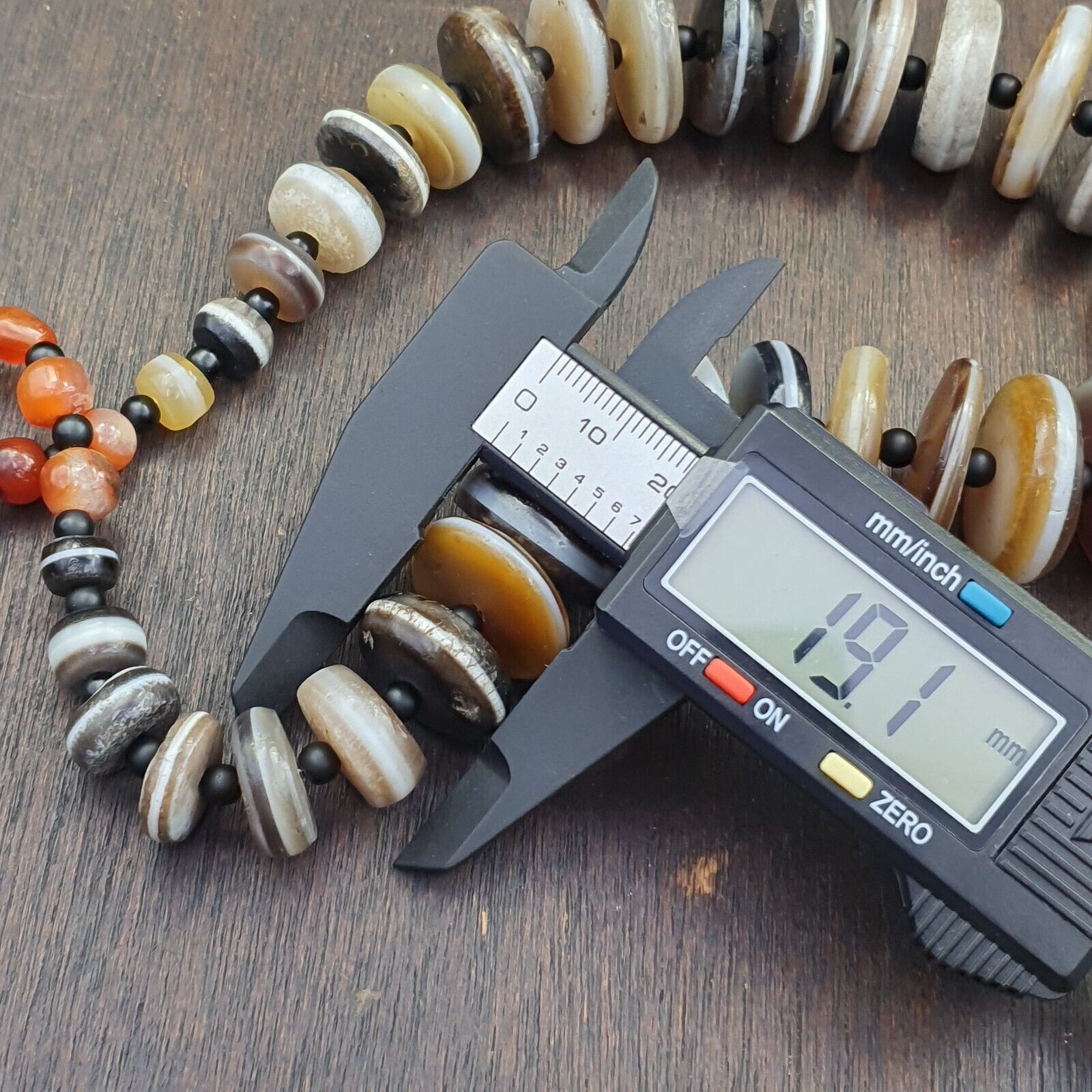 VERY RARE COLLECTION ANCIENT DZI AGATE STONE DISC Himalaya Beads Necklace B-2