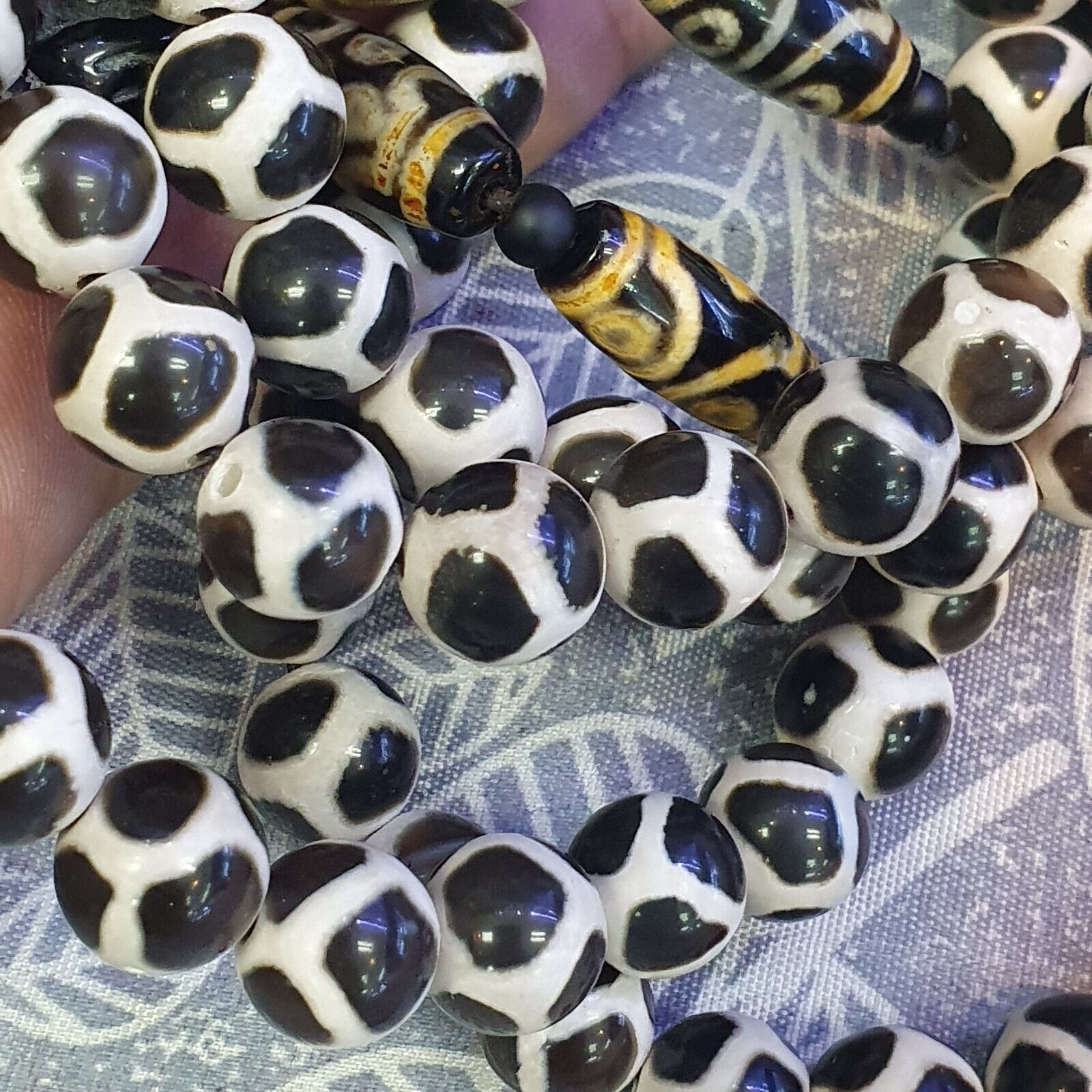 Vinatage Etched Agate Budhi Beads MALA 108 BEADS Buddhists ROSARY Dzi Eye Beads