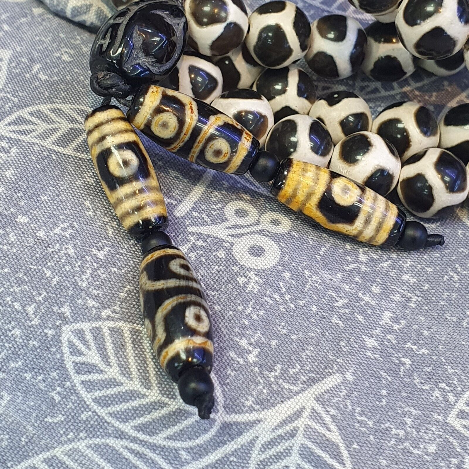 Vinatage Etched Agate Budhi Beads MALA 108 BEADS Buddhists ROSARY Dzi Eye Beads