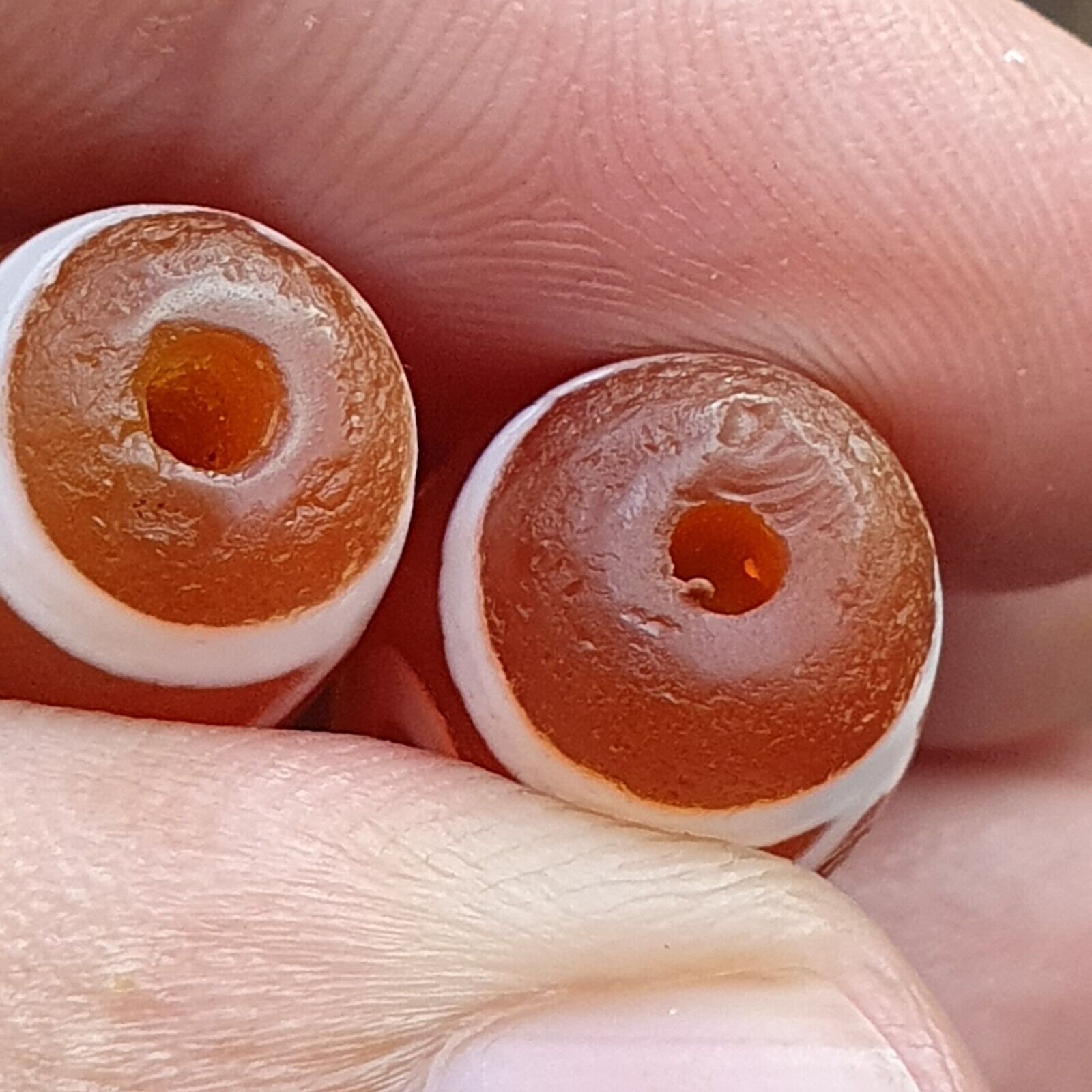 lot 2 Antique HIMALAYAN Indo Tibetan Central Asian Etched Agate bead AGT-4