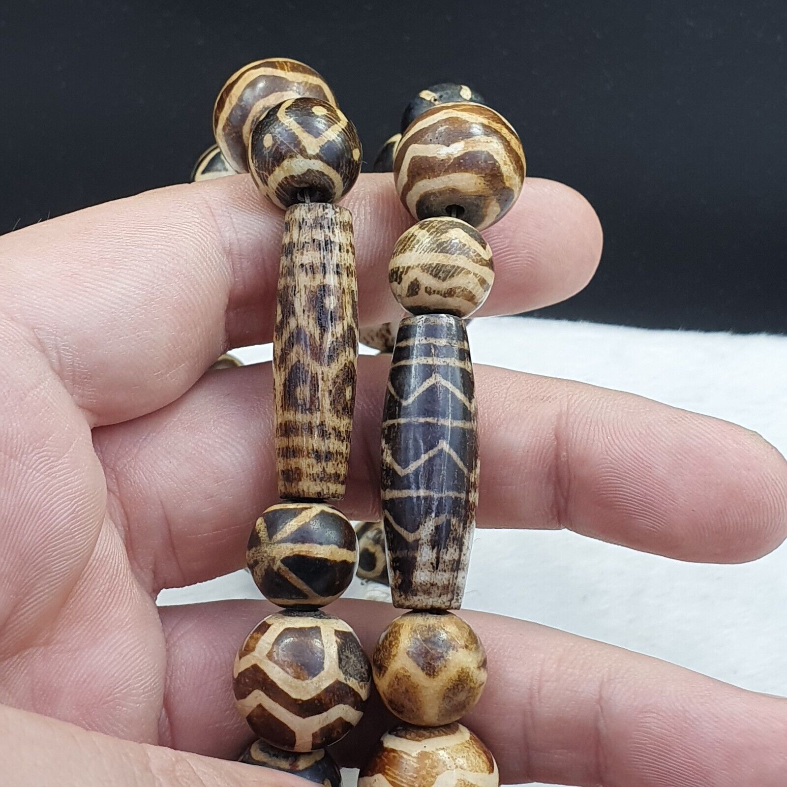 Agate Animal Figurine Pendent With South Asian Old Pumtek Pyu beads necklace