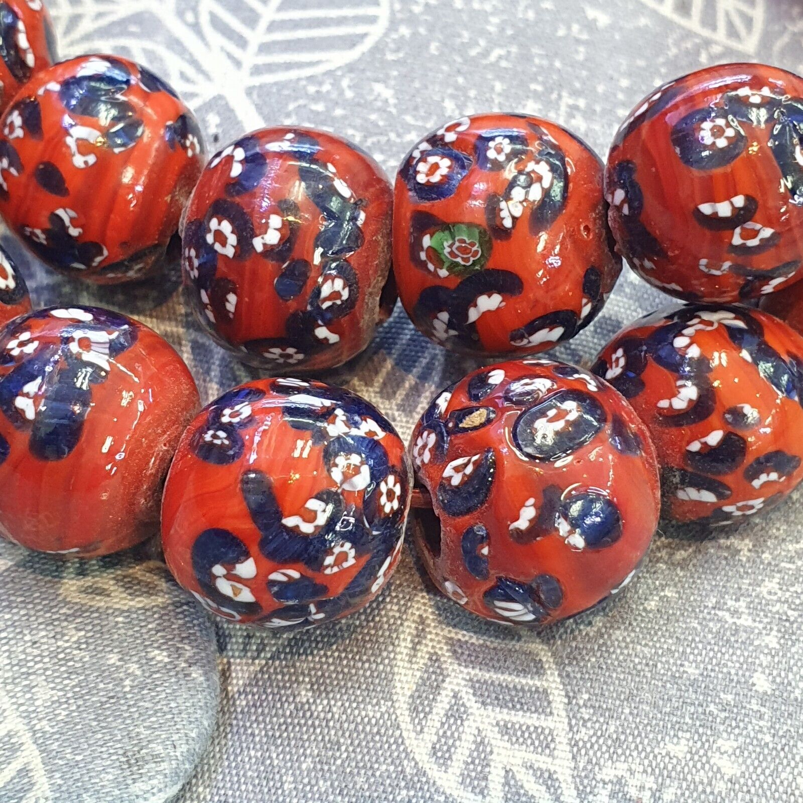 Red Floral Art Deco Venrano Millefiori Glass Beads Strand