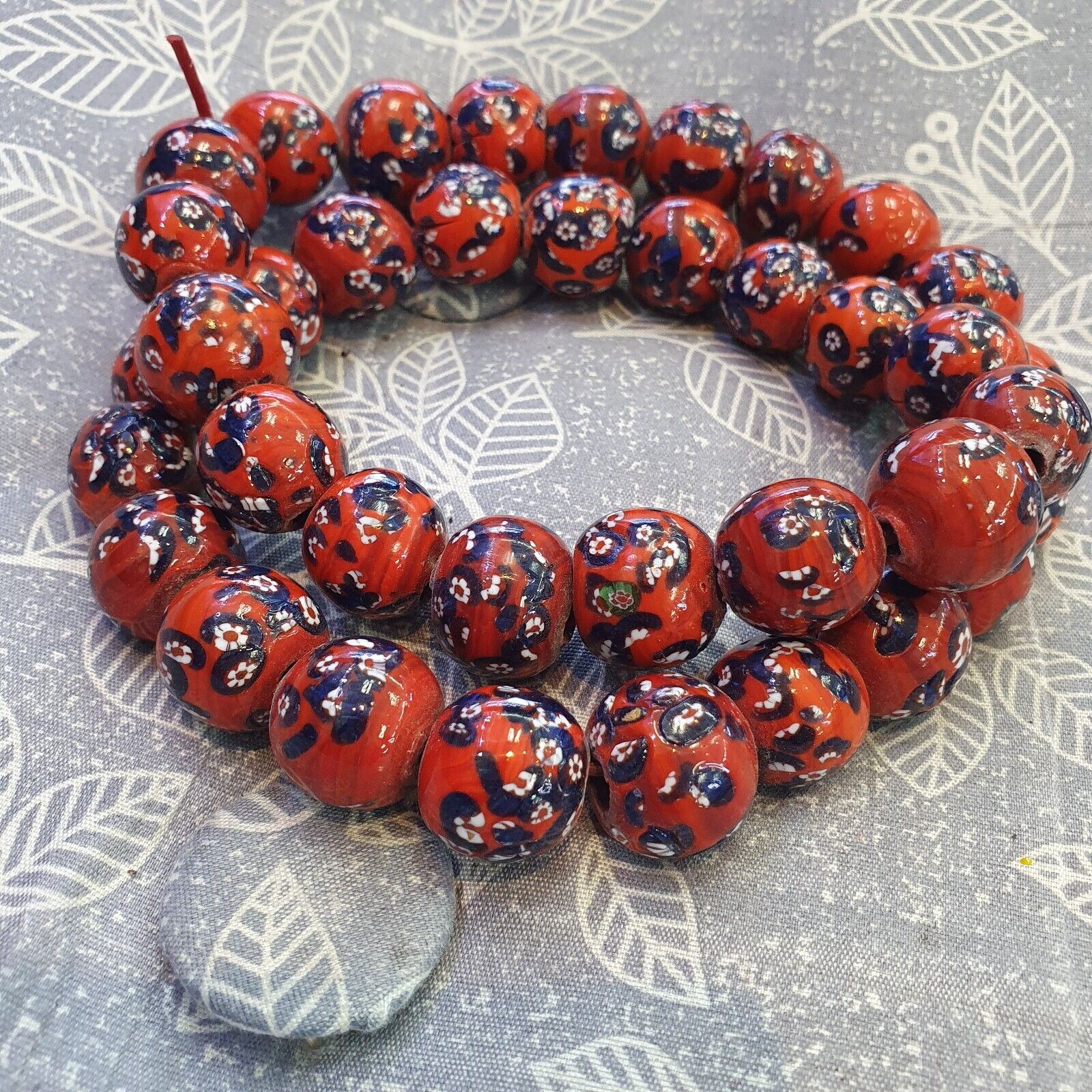 Red Floral Art Deco Venrano Millefiori Glass Beads Strand
