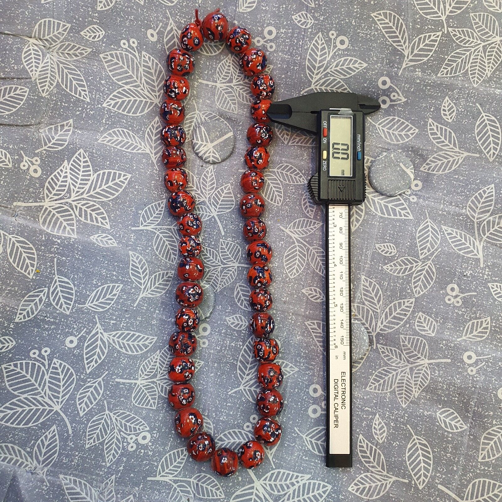 Red Floral Art Deco Venrano Millefiori Glass Beads Strand