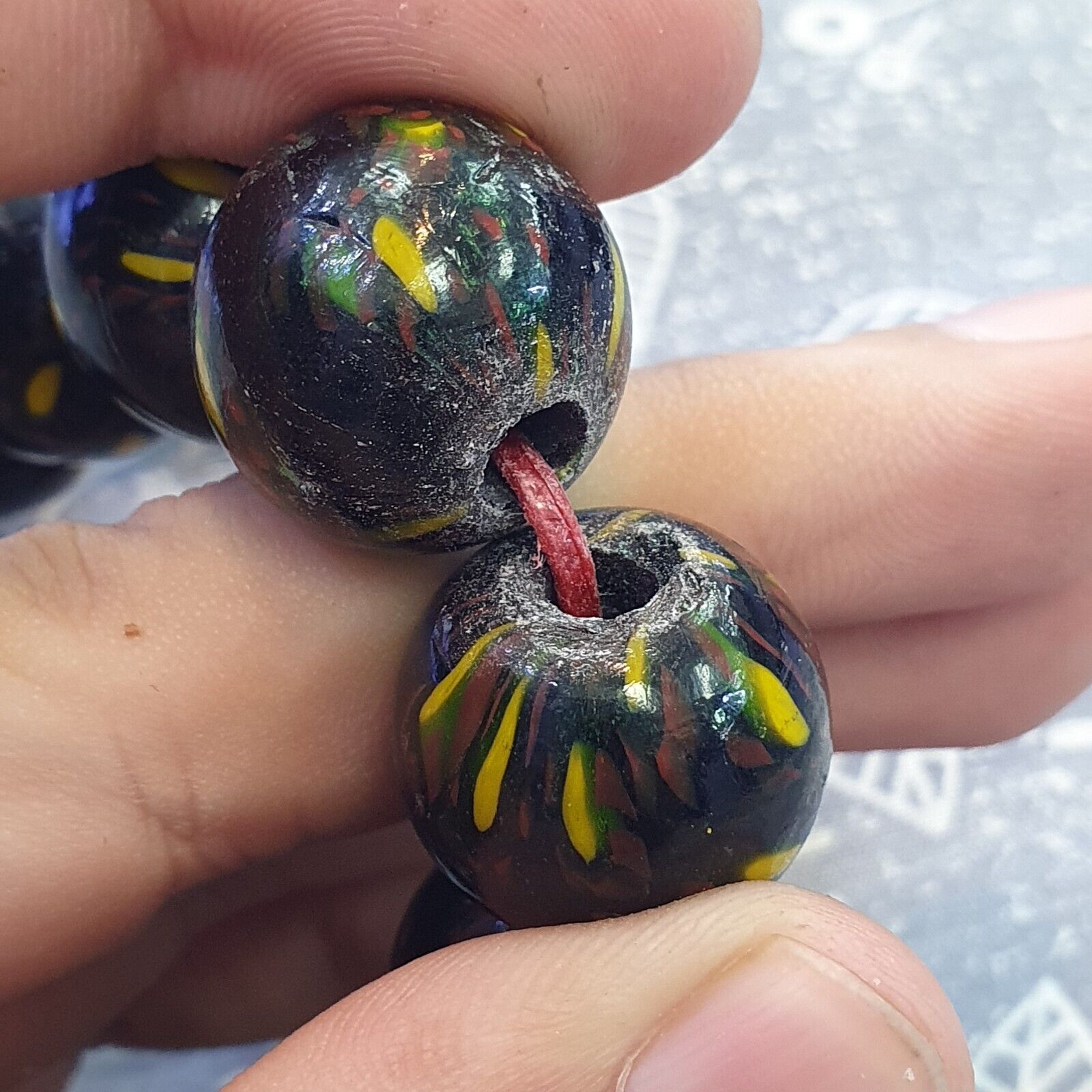 Vintage Green Vene Beads Unique Pattern Glass Beaded Strand Necklace 17-19mm