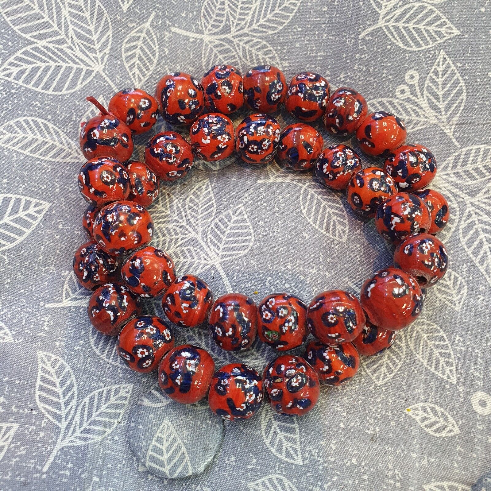 Red Floral Art Deco Venrano Millefiori Glass Beads Strand