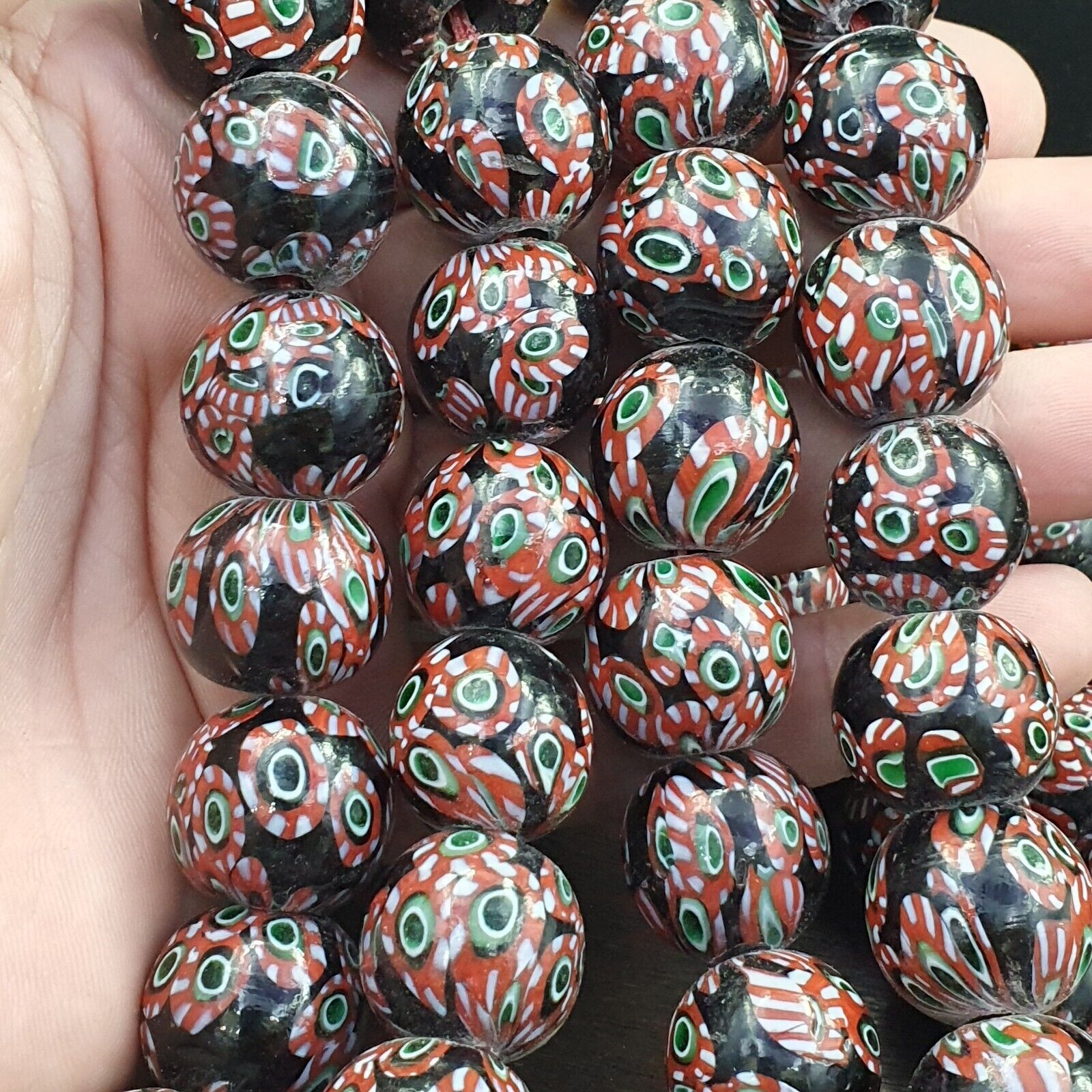 Vintage Vene Beads Unique Pattern Glass Beaded Strand Necklace 18-19mm