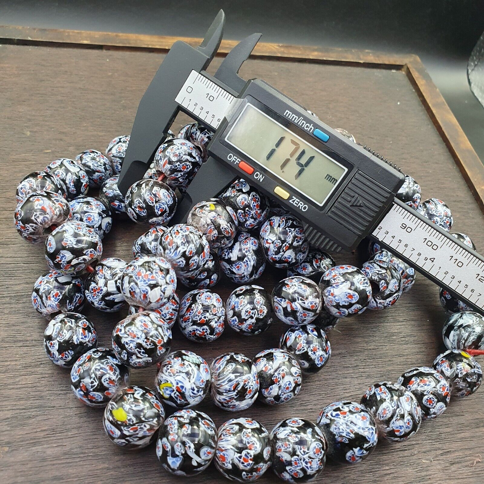 Vintage Vene Beads Unique Pattern Glass Beaded Strand Necklace 17-18mm