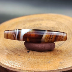 Vintage Old Yemeni Agate Natural Eye Rare pattern Banded Agate Bead  YM-3