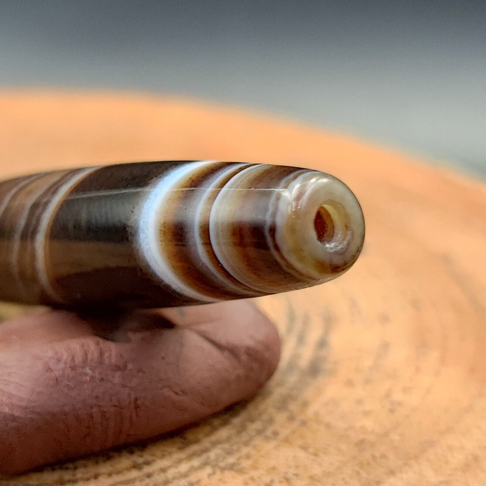 Vintage Old Yemeni Agate Natural Eye Rare pattern Banded Agate Bead  YM-1