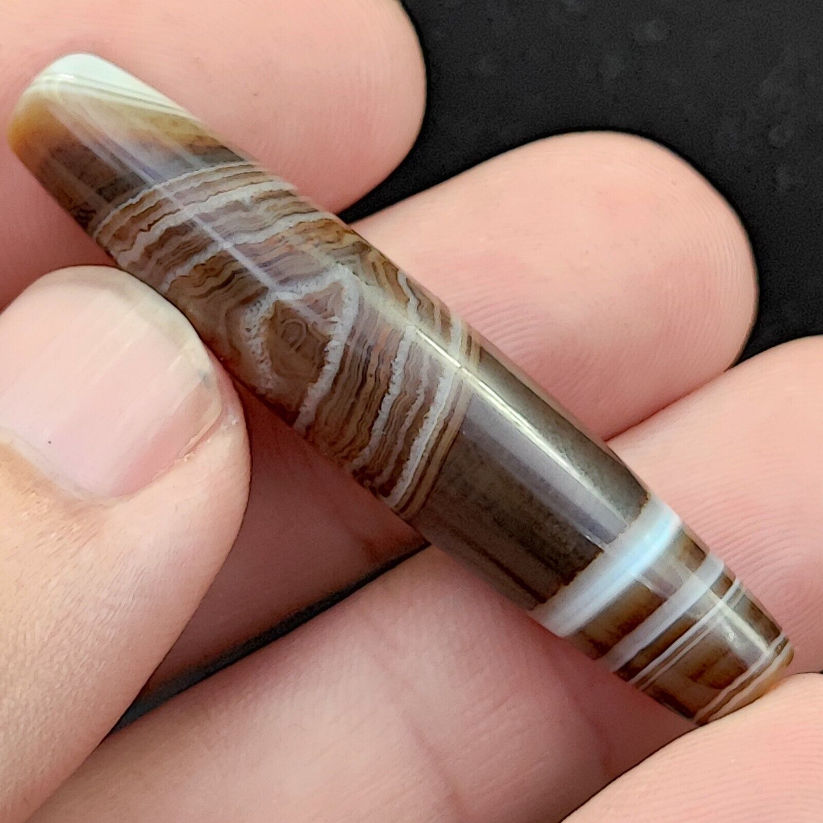 Vintage Old Yemeni Agate Natural Eye Rare pattern Banded Agate Bead  YM-1