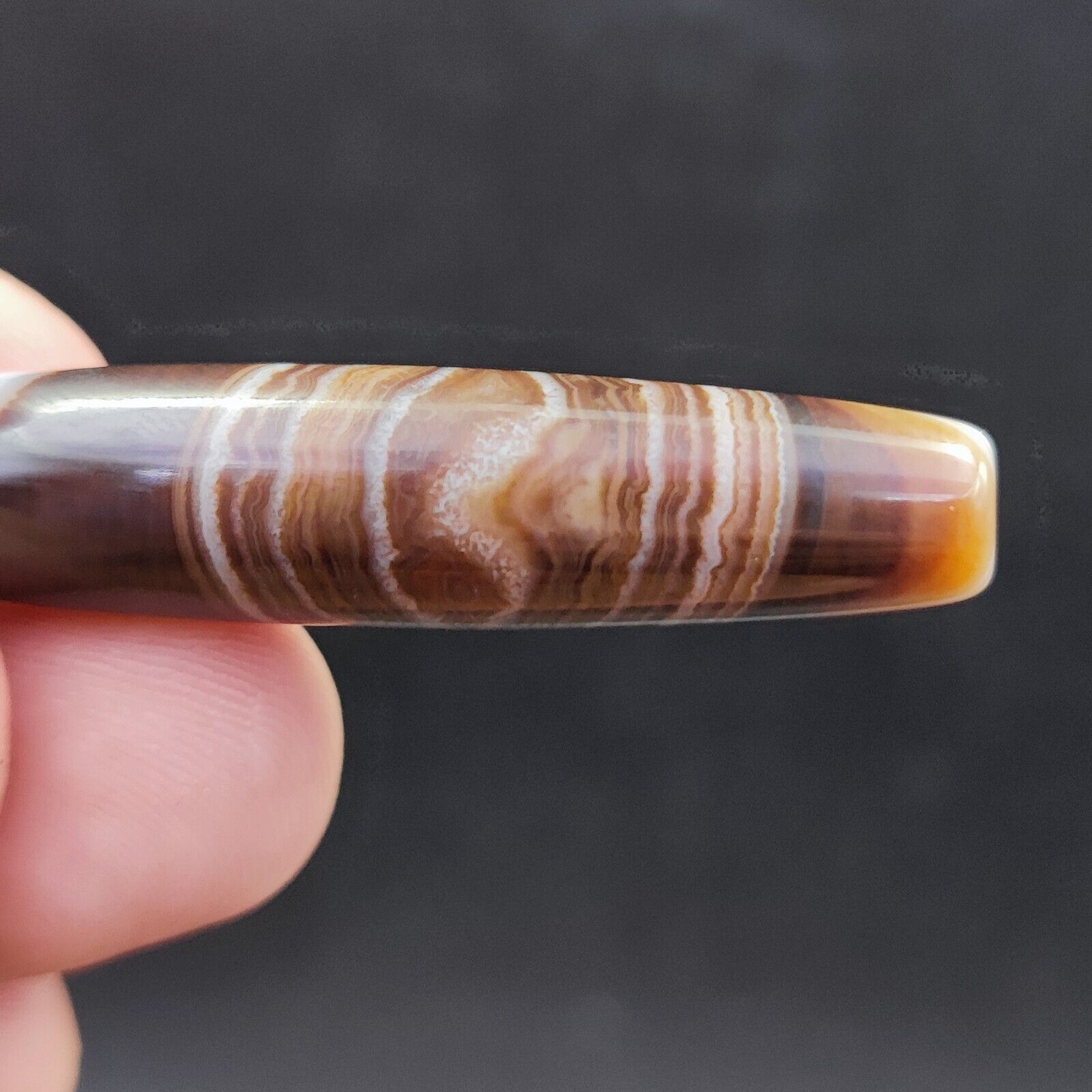Vintage Old Yemeni Agate Natural Eye Rare pattern Banded Agate Bead  YM-1