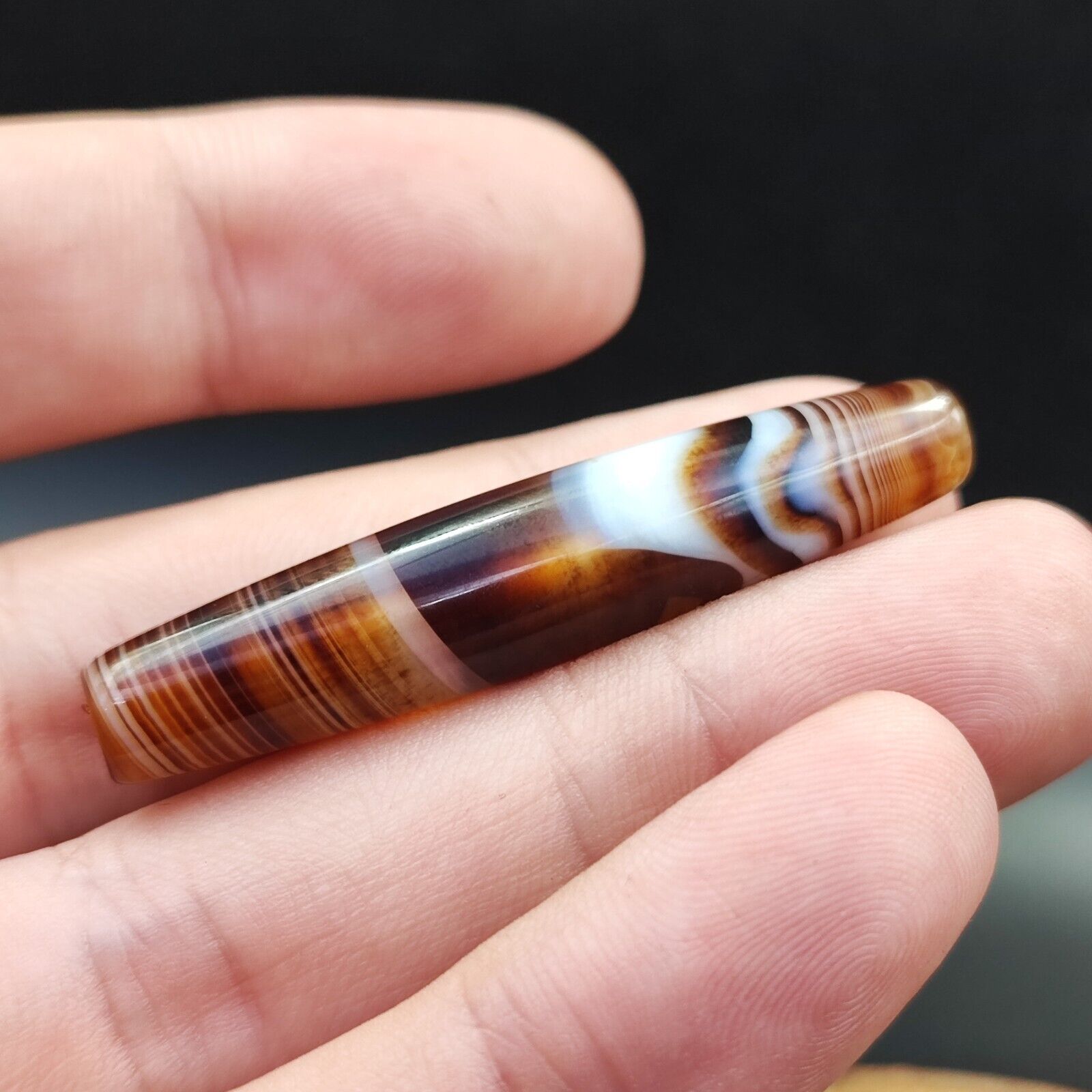 Vintage Old Yemeni Agate Natural Eye Rare pattern Banded Agate Bead  YM-3