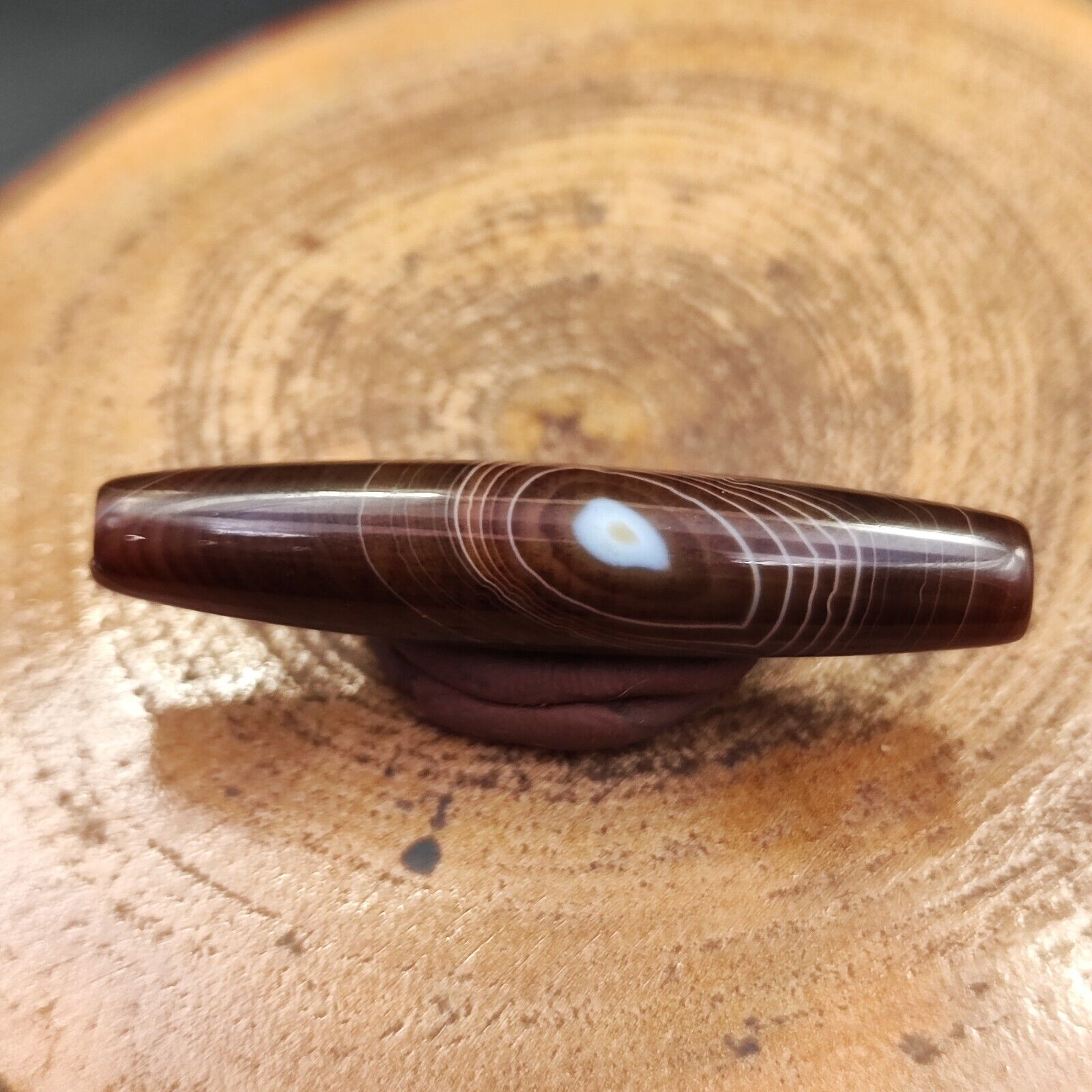 Vintage Old Yemeni Agate Natural Eye Rare pattern Banded Agate Bead  YM-4