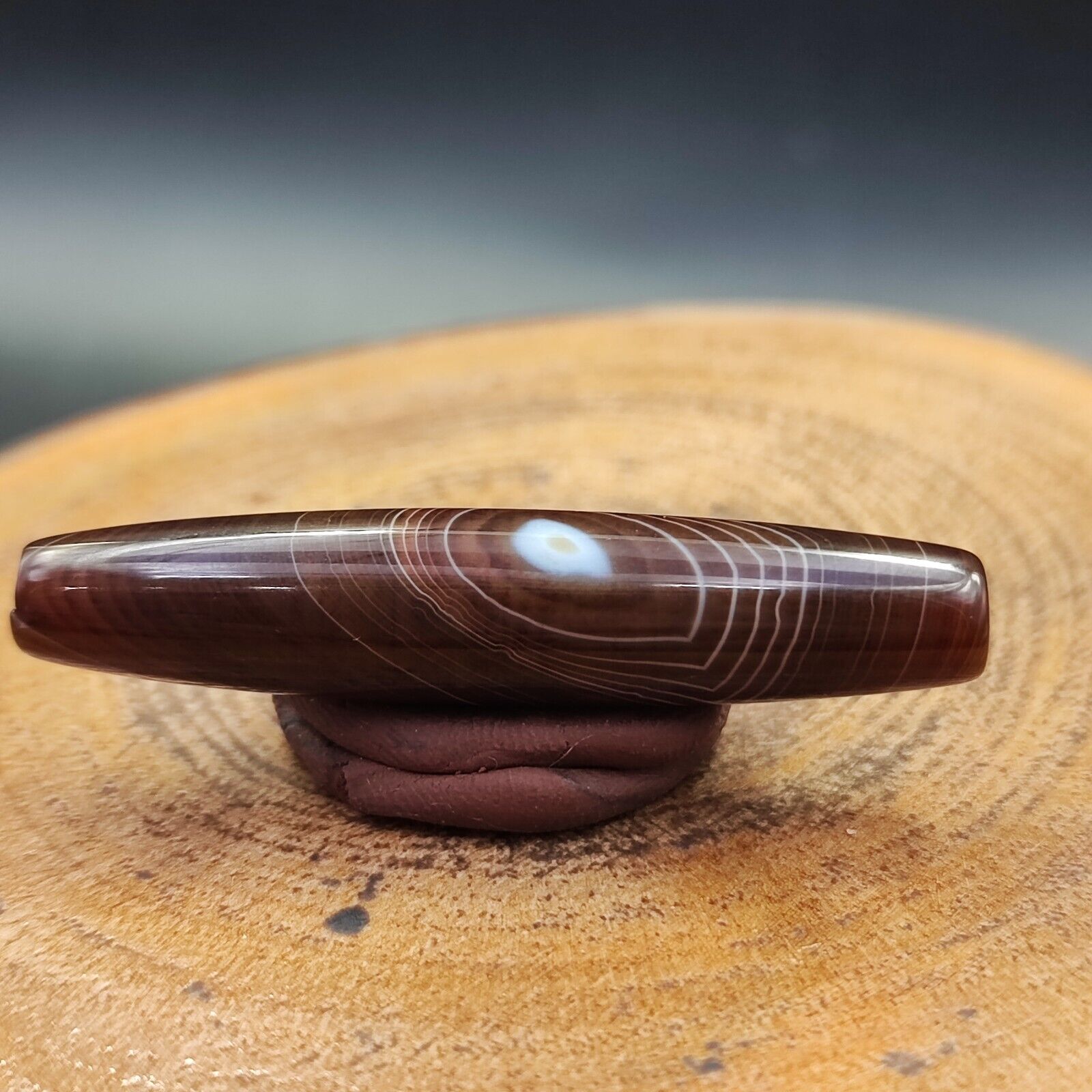 Vintage Old Yemeni Agate Natural Eye Rare pattern Banded Agate Bead  YM-4