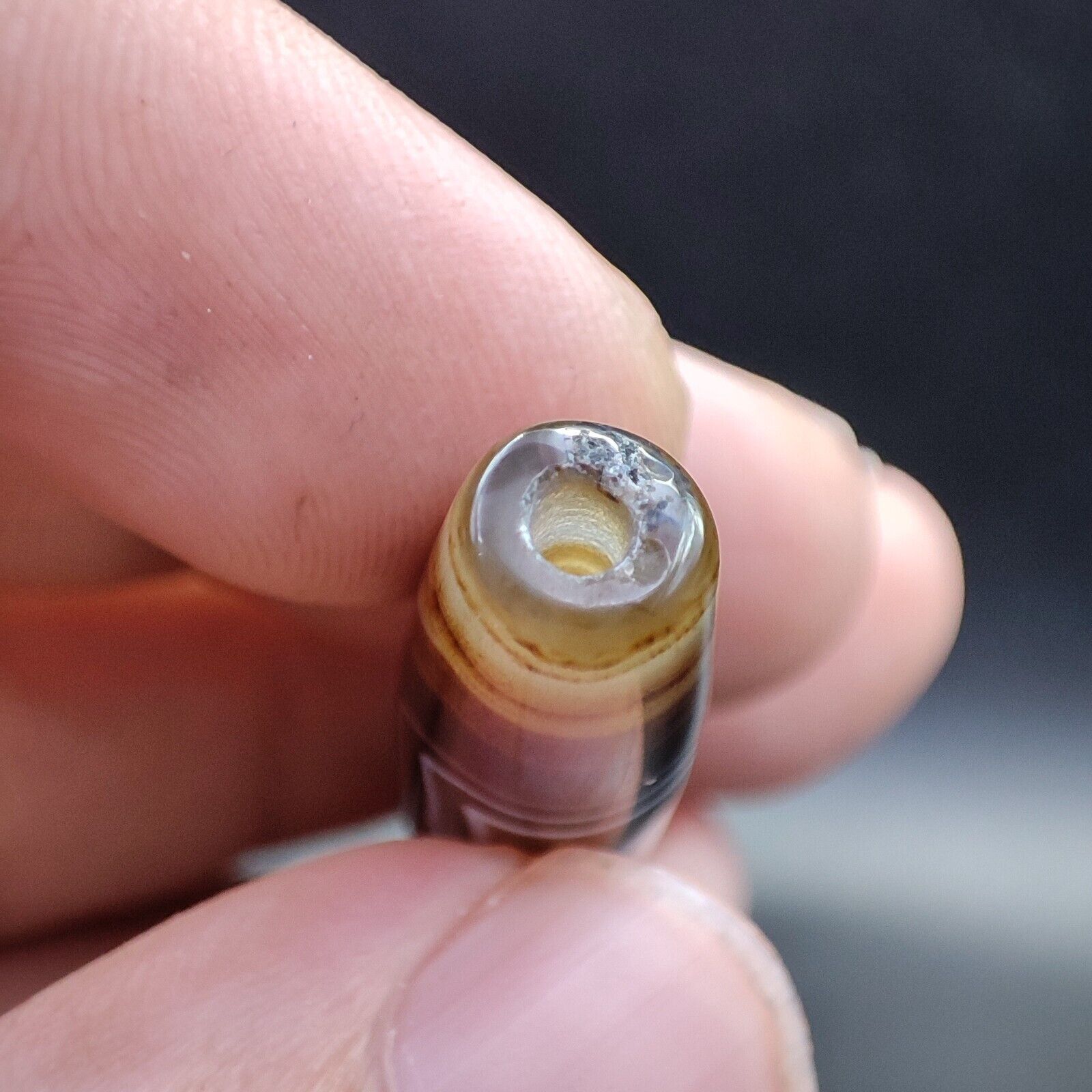Vintage Old Yemeni Agate Natural Rare pattern Banded Agate Bead  YM-5