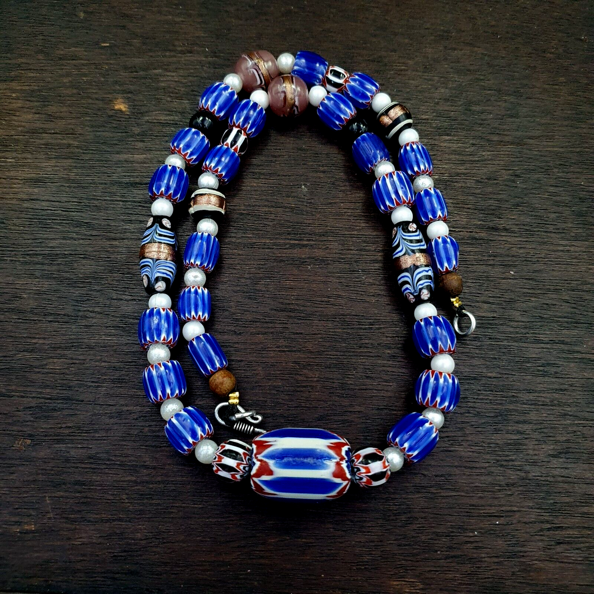 The Timeless Elegance of Venetian Style Blue Chevron Beads Necklace BCN-1